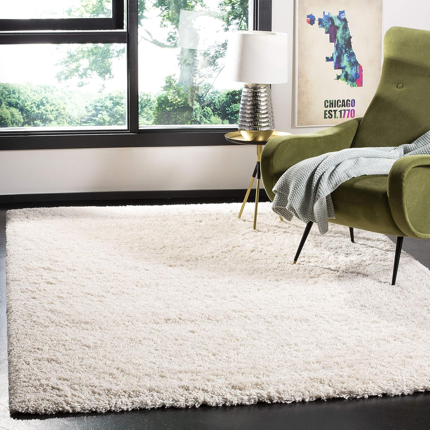SAFAVIEH Royal Hartley Solid Plush Shag Area Rug, Beige, 5'3" x 7'6"