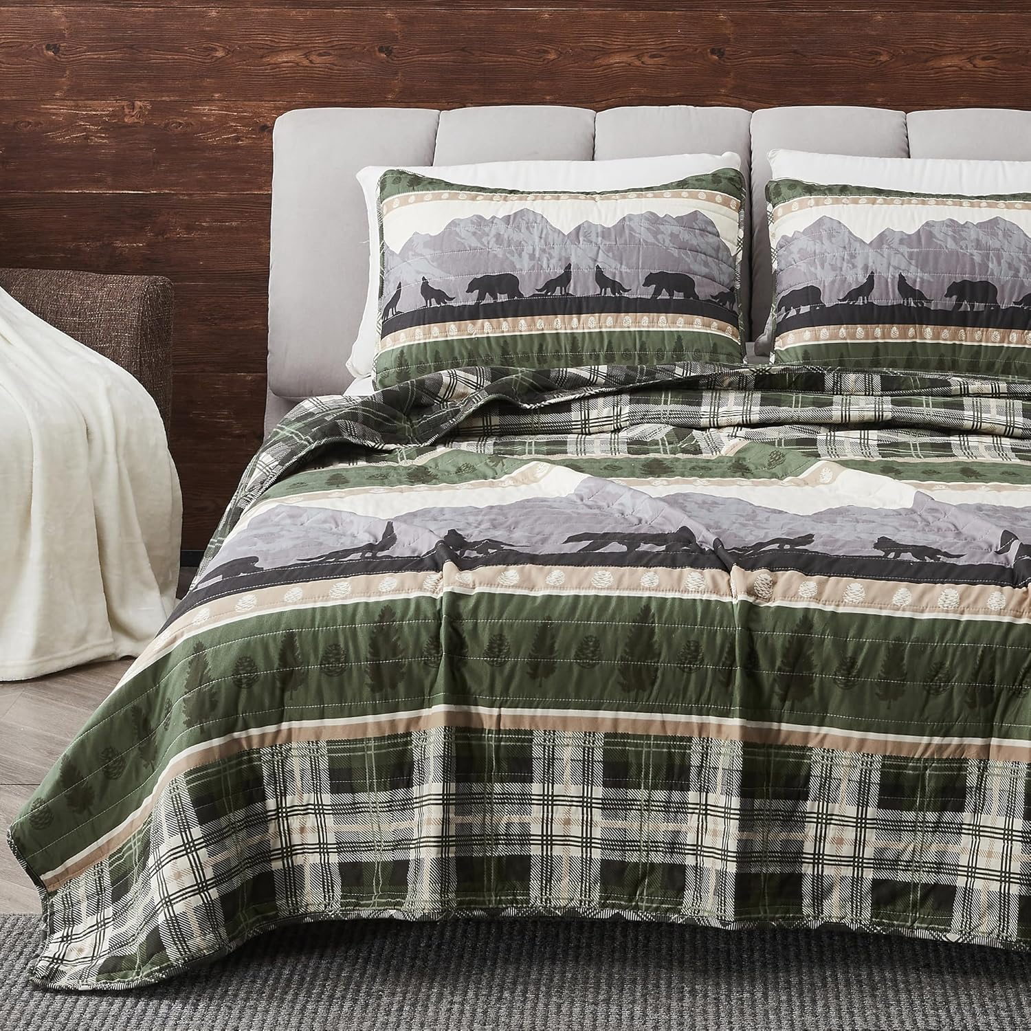 Great Bay Home Rustic Lodge Patchwork Reversible Reversible Quilt Set With Shams  (Full / Queen, Salt Creek)