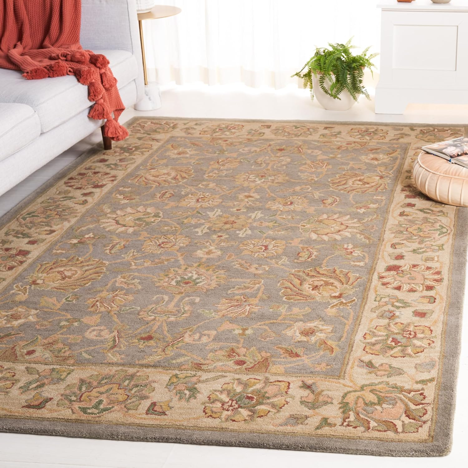 SAFAVIEH Heritage Collection 6' x 9' Blue / Beige HG343B Handmade Traditional Oriental Premium Wool Area Rug