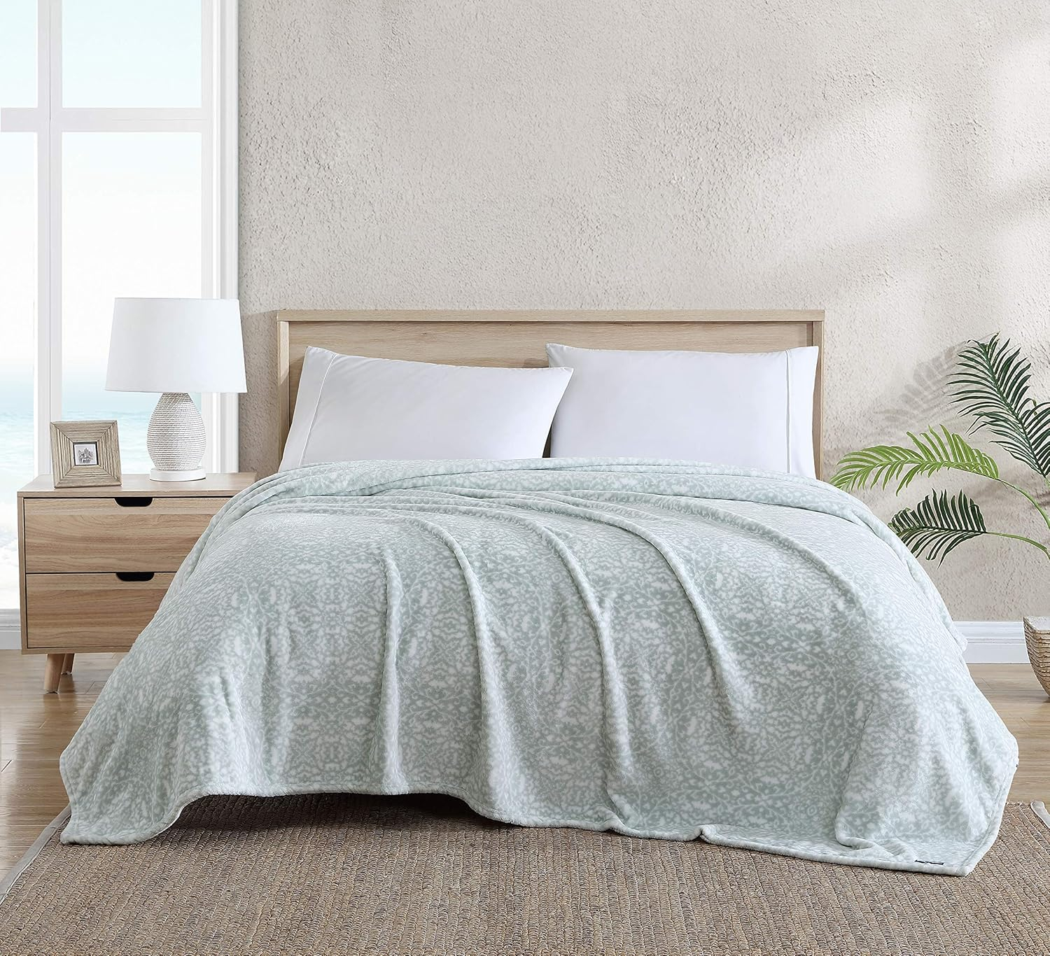 Tommy Bahama Ultra Soft Plush Printed Reversible Blanket