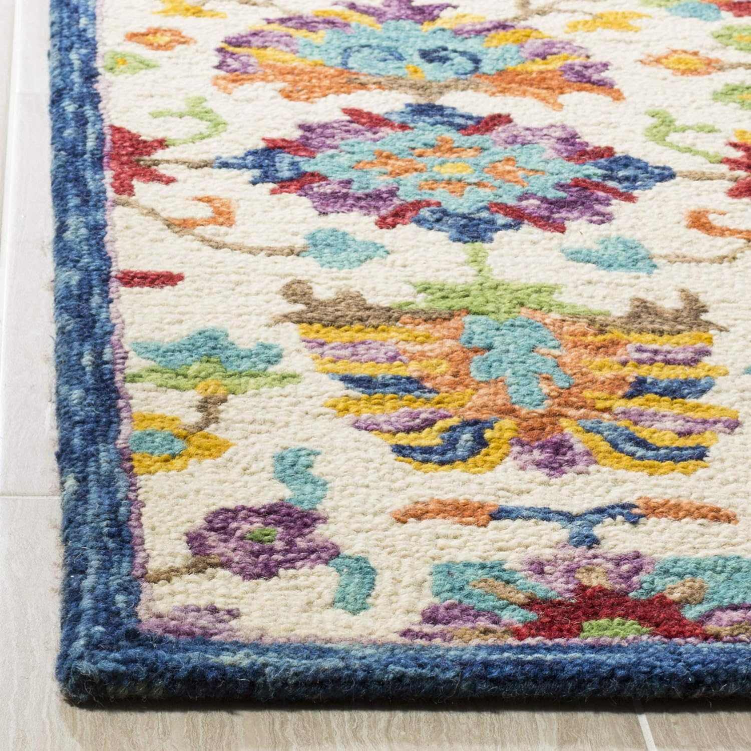 SAFAVIEH Aspen Giles Floral Wool Area Rug, Ivory/Blue, 9' x 12'