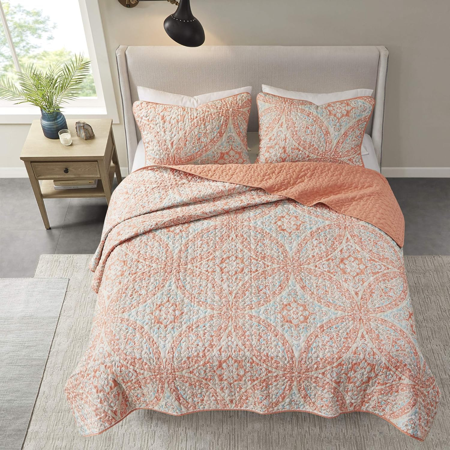 Comfort Spaces Reversible Quilt Set-Vermicelli Stitching Design All Season, Lightweight, Coverlet Bedspread Bedding, Matching Shams, Full/Queen (90 in x 90 in), Gloria Damask Coral 3 Piece
