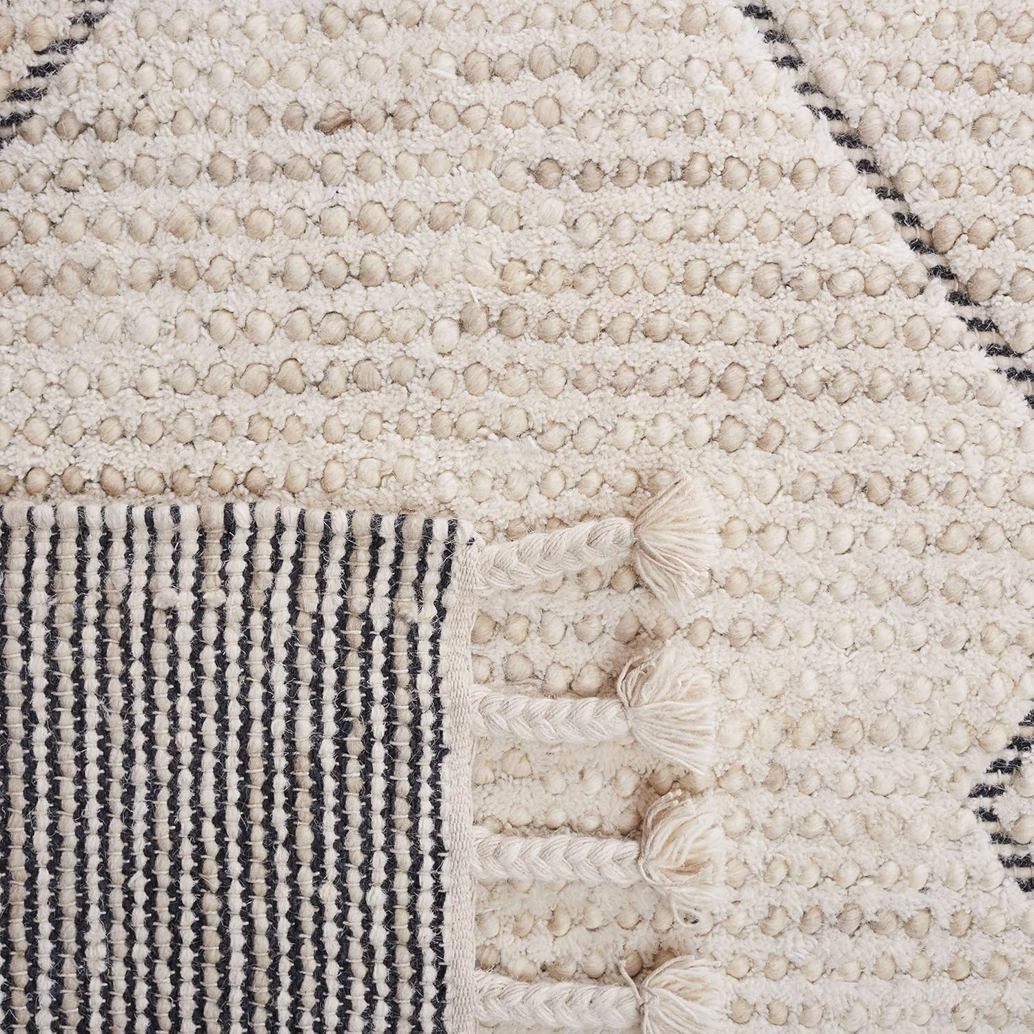 SAFAVIEH Casablanca Constance Diamond Wool Area Rug, Beige, 3' x 5'