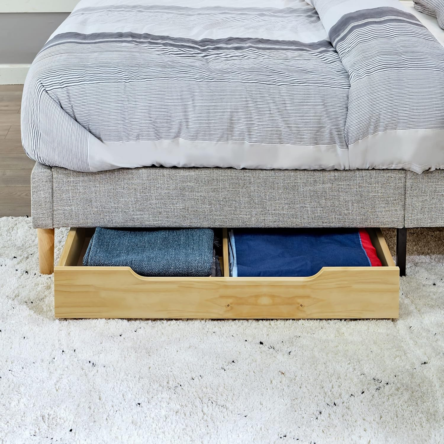 MUSEHOMEINC Solid Wood Under Bed Storage Drawer with 4-Wheels for Bedroom,Suggested for Queen&King Size Platform Bed,Natural