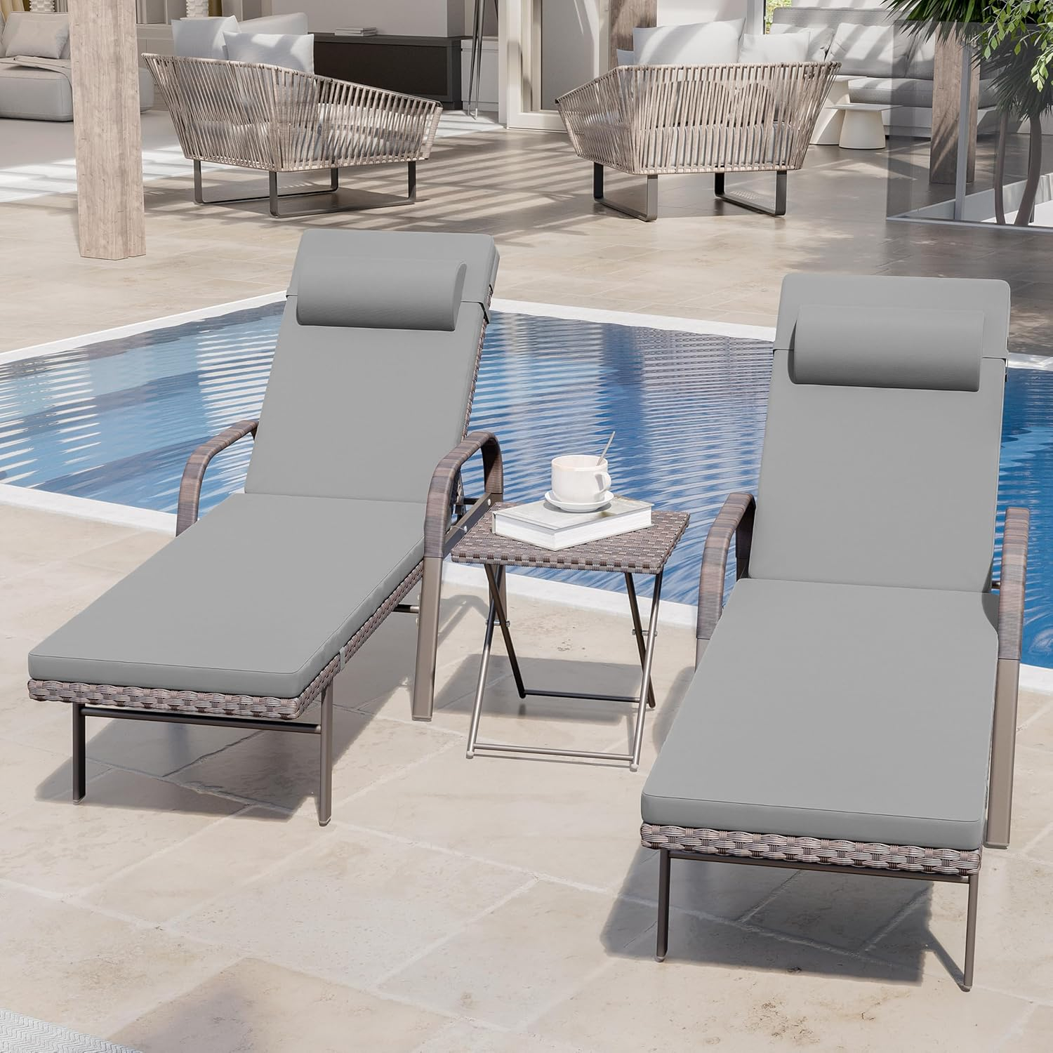 3 Pieces Patio Chaise Lounge Set Outdoor PE Rattan Armrest Lounge Chair Adjustable Backrest Reclining Chair with Folding Table and Cushion for Patio Poolside Backyard Porch Beach(Grey)