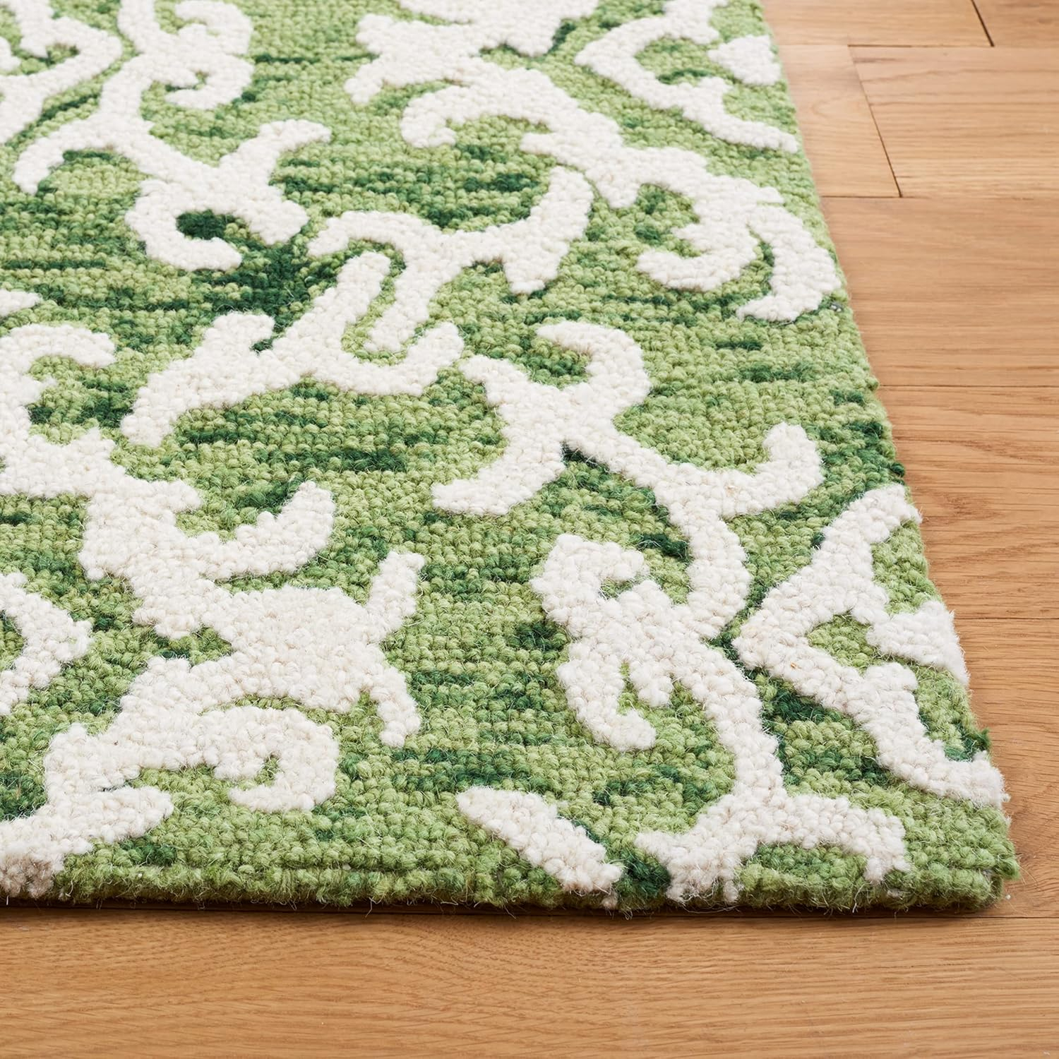 SAFAVIEH Blossom Cletus Geometric Wool Area Rug, Green/Ivory, 10' x 14'