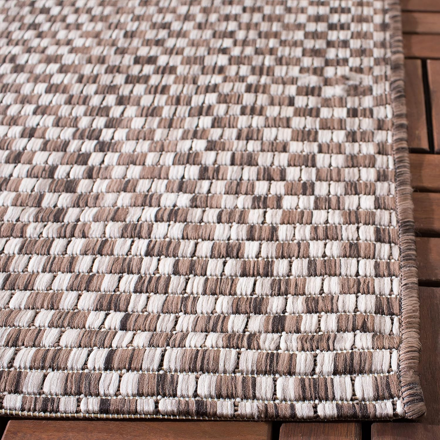 SAFAVIEH Courtyard Blair Checkered Indoor/Outdoor Area Rug, Light Brown/Light Grey, 2' x 3'7"