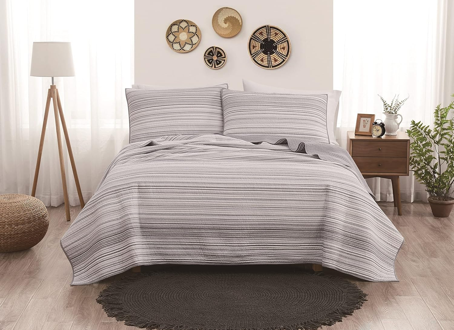 Gray Woven Cotton King Quilt Set with Striped Pattern