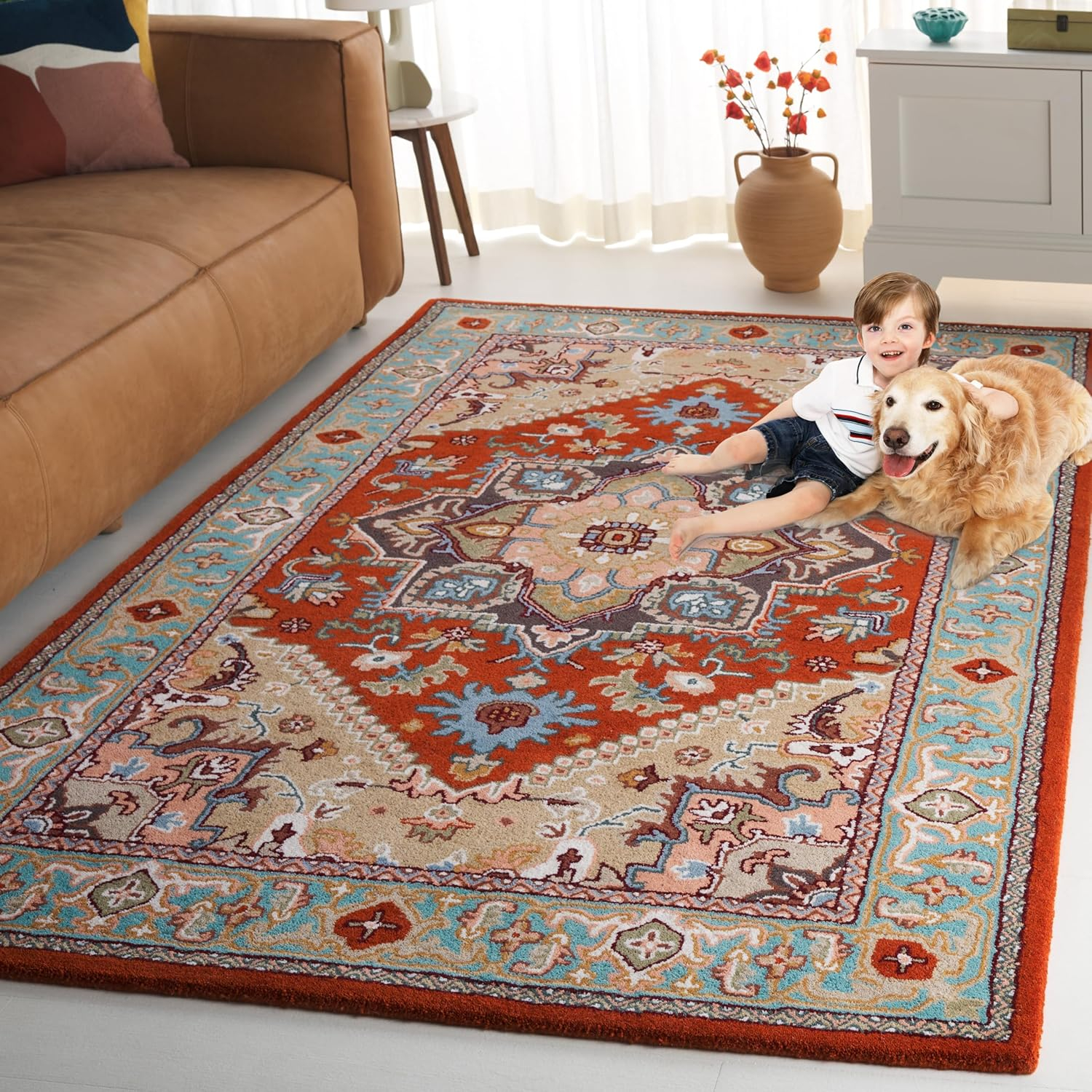 SAFAVIEH Heritage Collection Area Rug - 4' x 6', Red & Blue, Traditional Design, Ideal for High Traffic Areas in Living Room, Bedroom & Dining Room (HG625R-4)