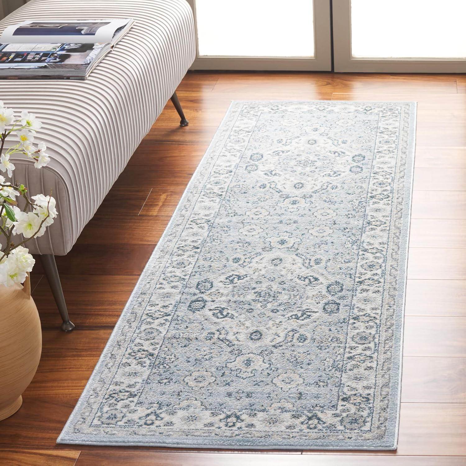 SAFAVIEH Isabella Zander Oriental Runner Rug, Blue/Cream, 2'2" x 11'
