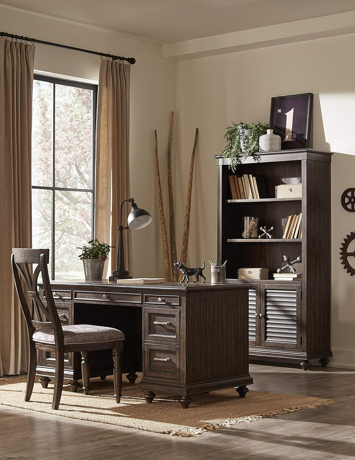 Traditional Brown Executive Desk with 7 Drawers