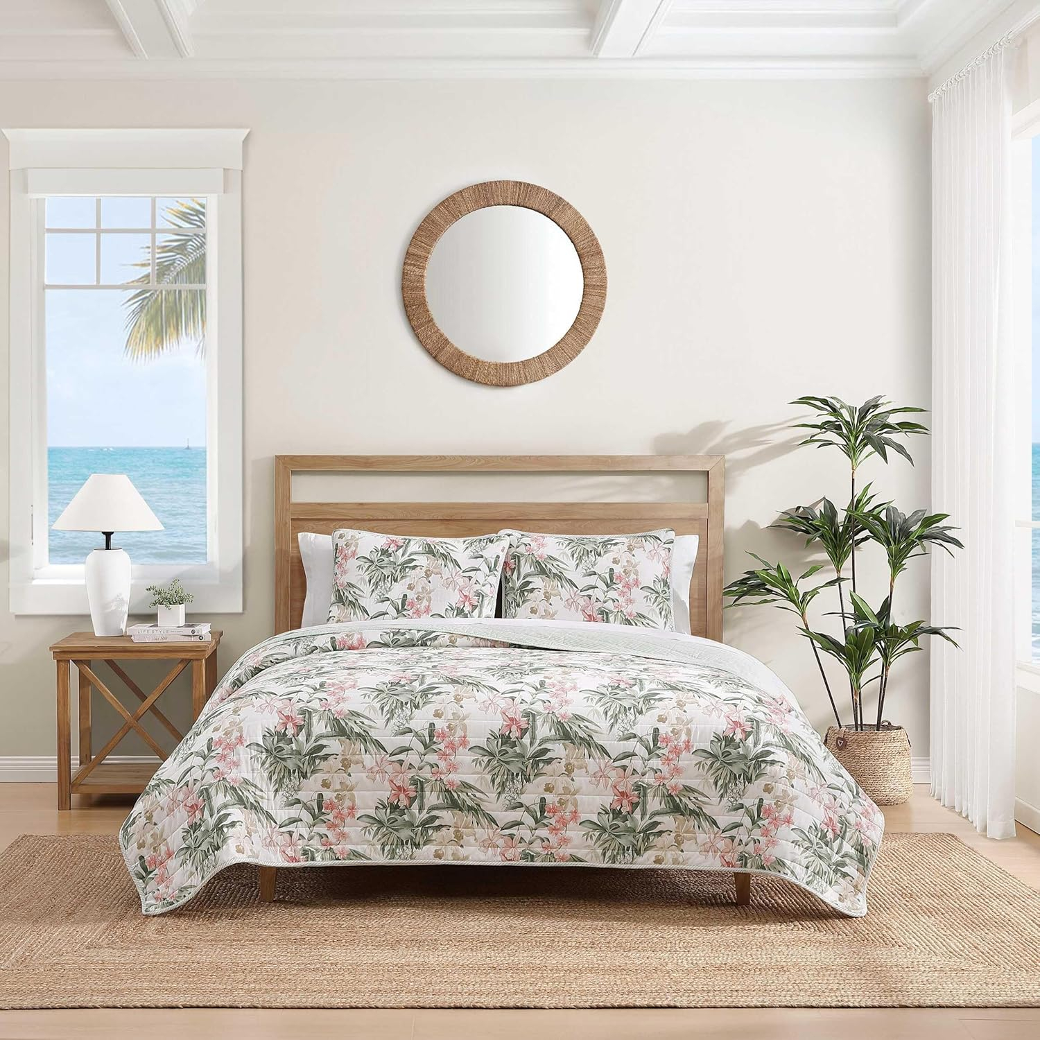 Tommy Bahama - Full/Queen Quilt Set, Super Soft Bedding with Matching Shams, Botanical Home Essentials Bahama Fronds Beige, Full/Queen