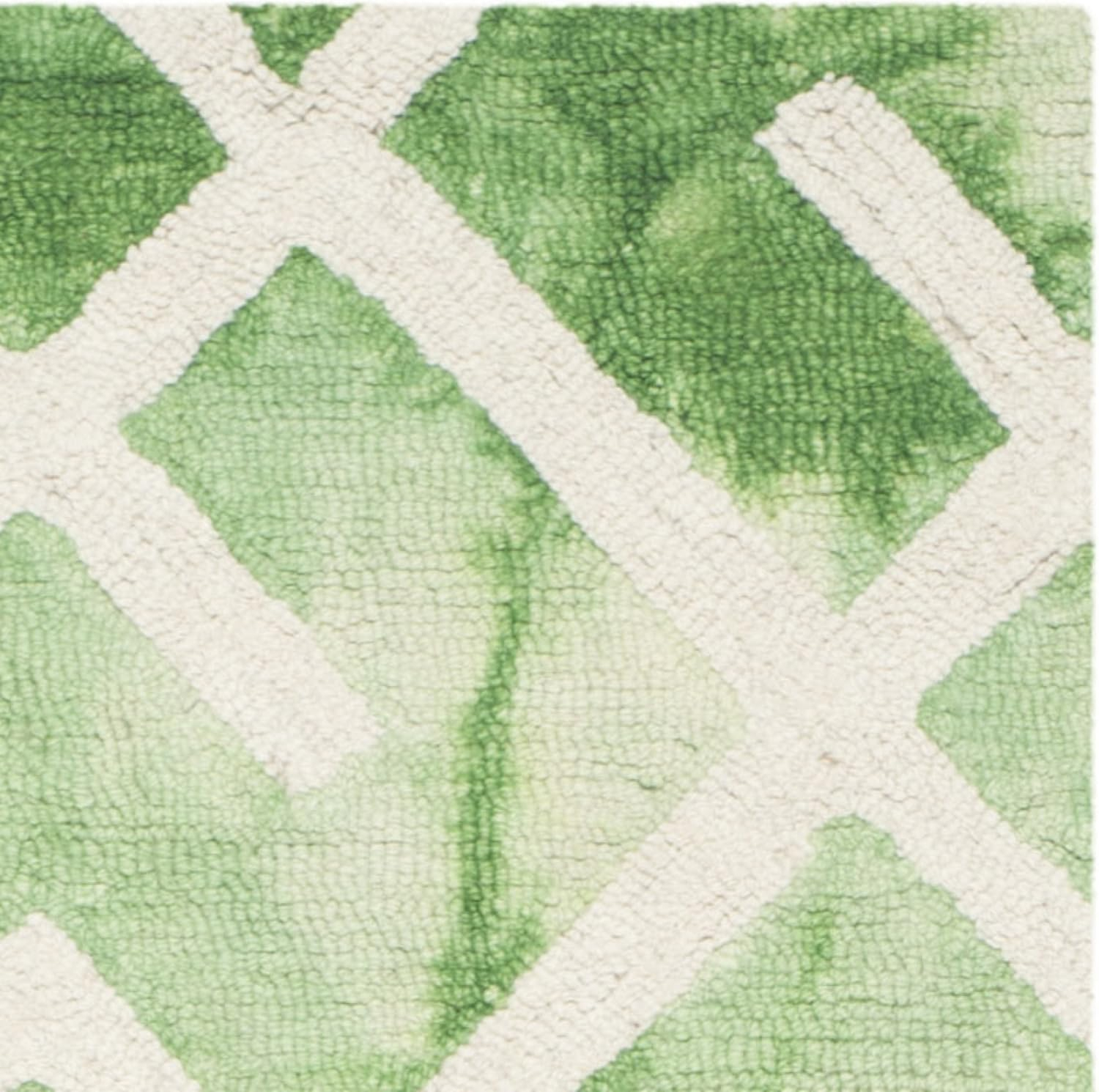 SAFAVIEH Dip Dye Seanna Overdyed Geometric Runner Rug, Green/Ivory, 2'3" x 6'