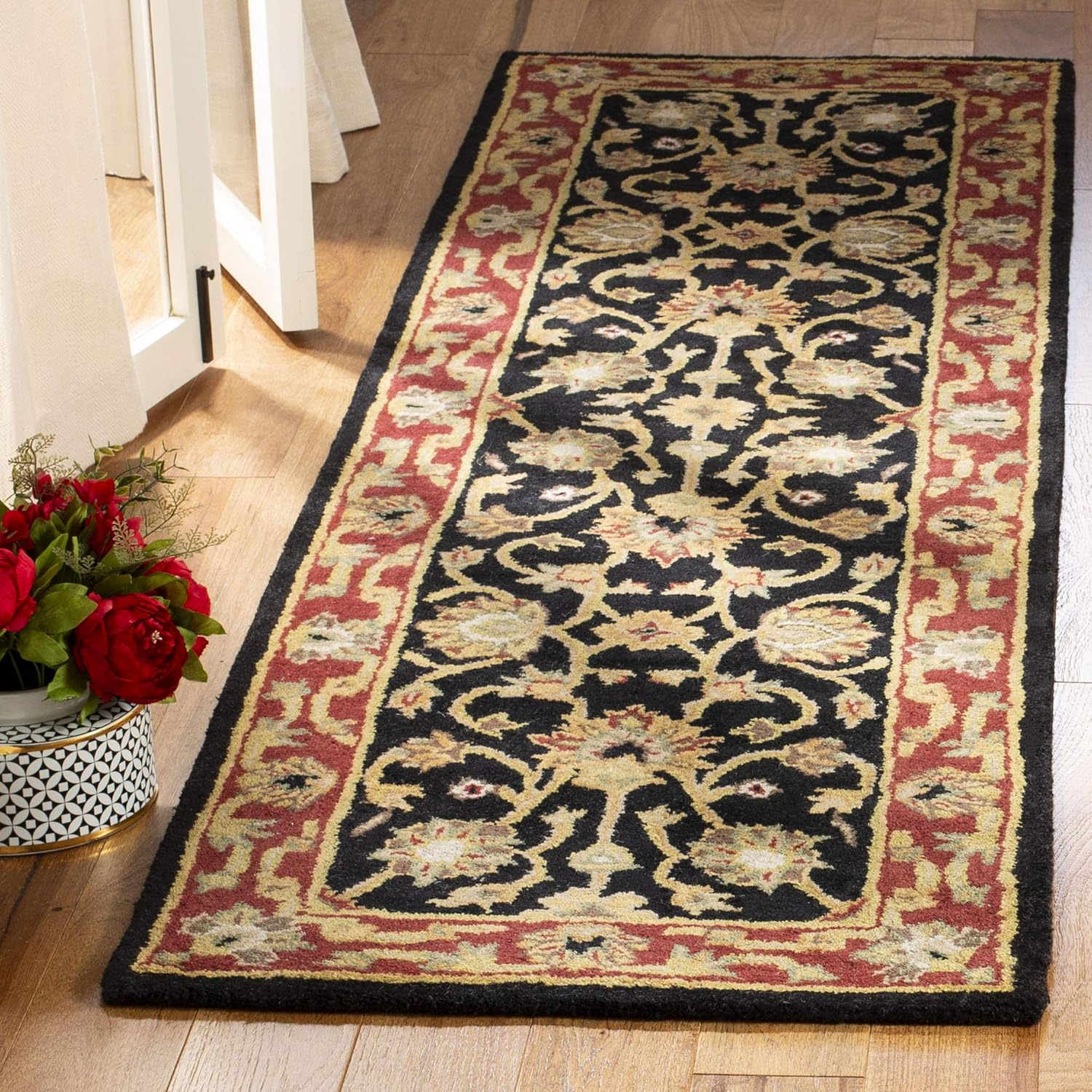 SAFAVIEH Heritage Lancaster Traditional Wool Runner Rug, Black/Red, 2'3" x 10'