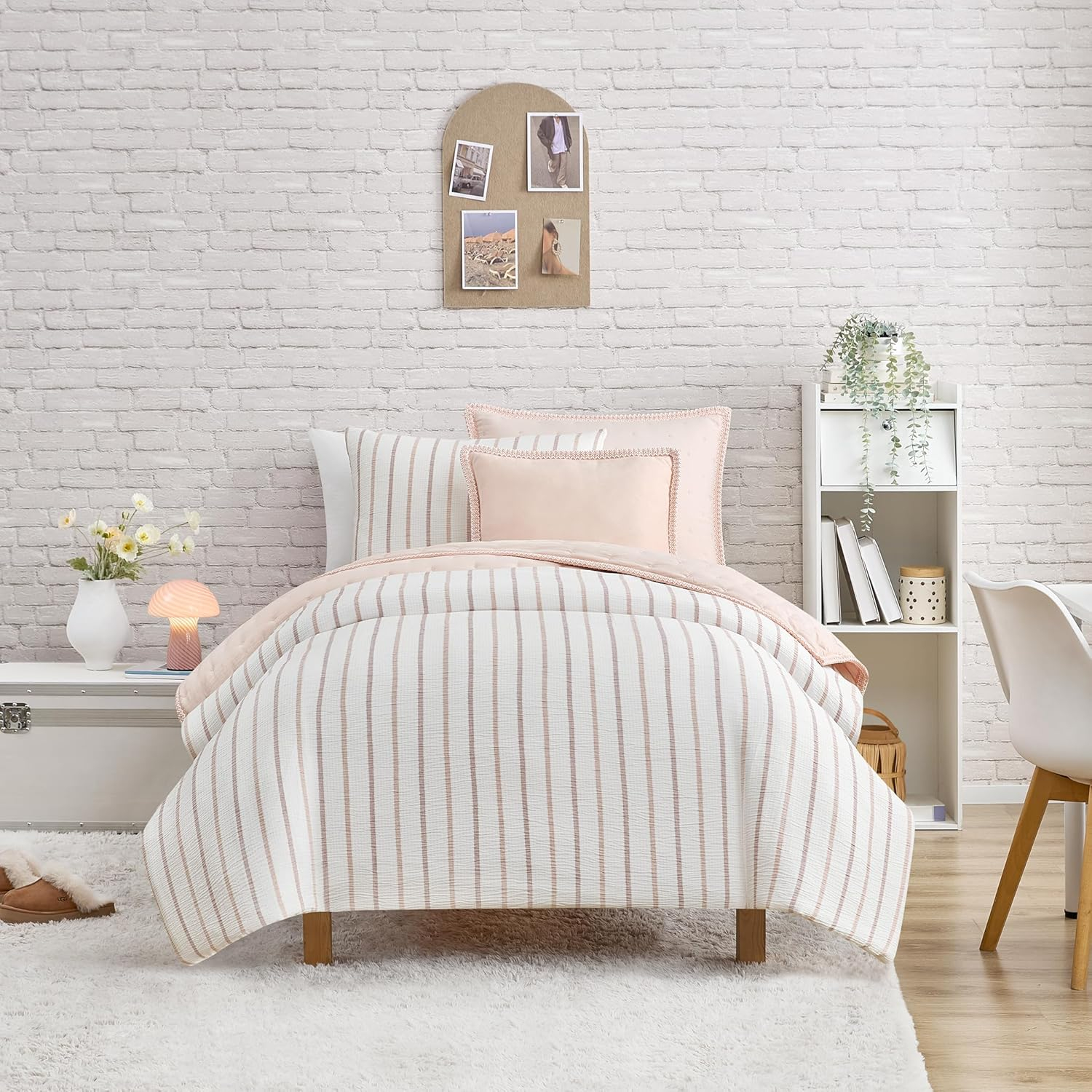 Full/Queen Pink and Brown Striped Polyester Comforter Set