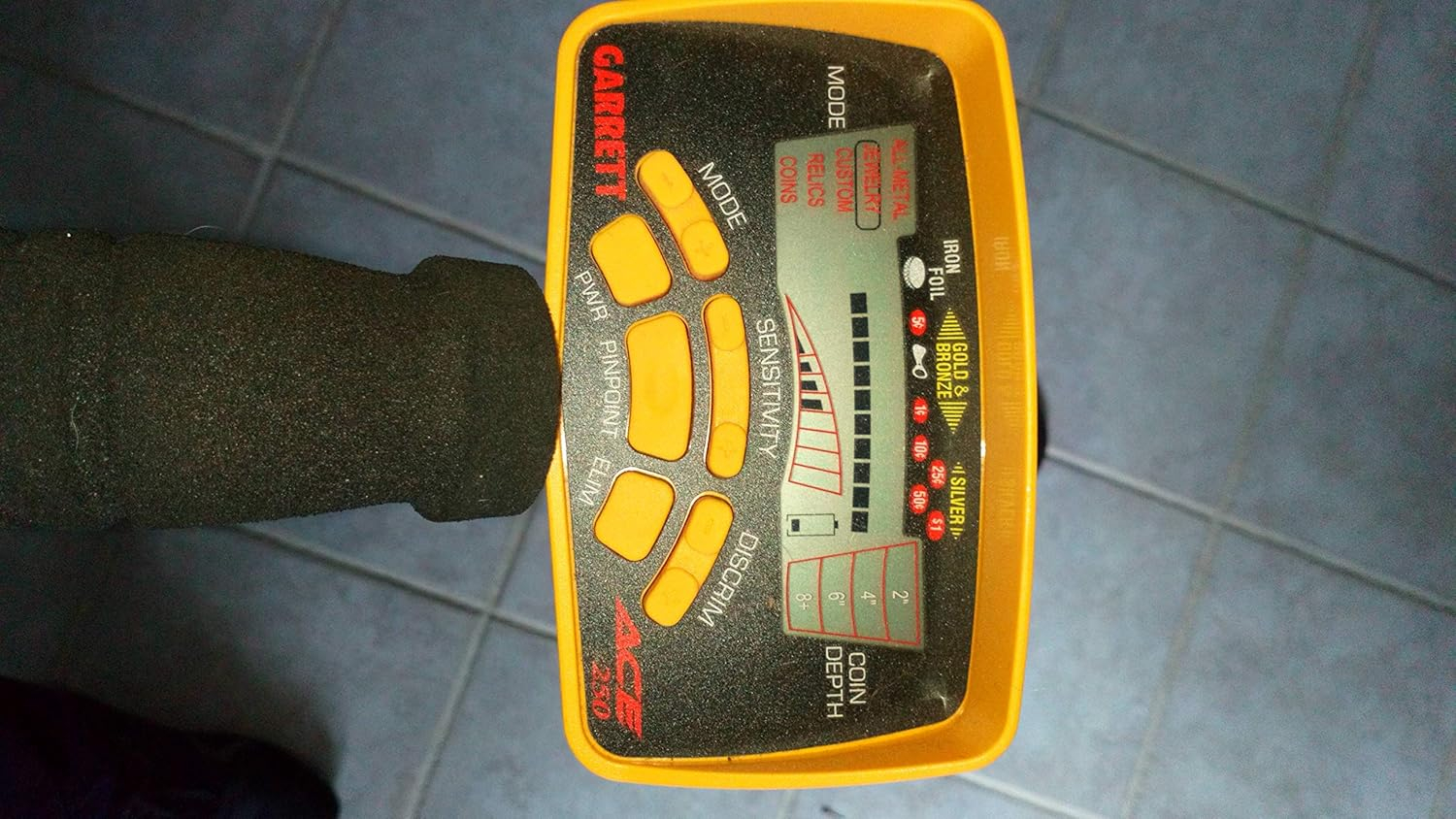 Garrett ACE 250 Yellow and Black Metal Detector with LCD Screen