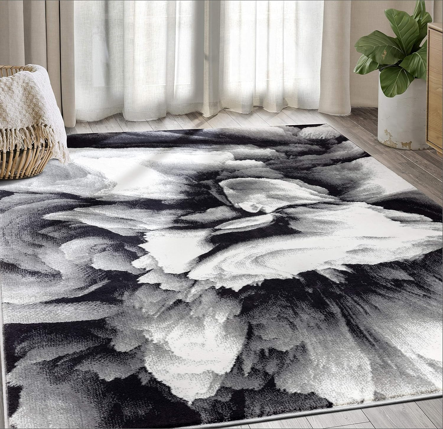 Gray Geometric 6' x 9' Stain-Resistant Synthetic Area Rug