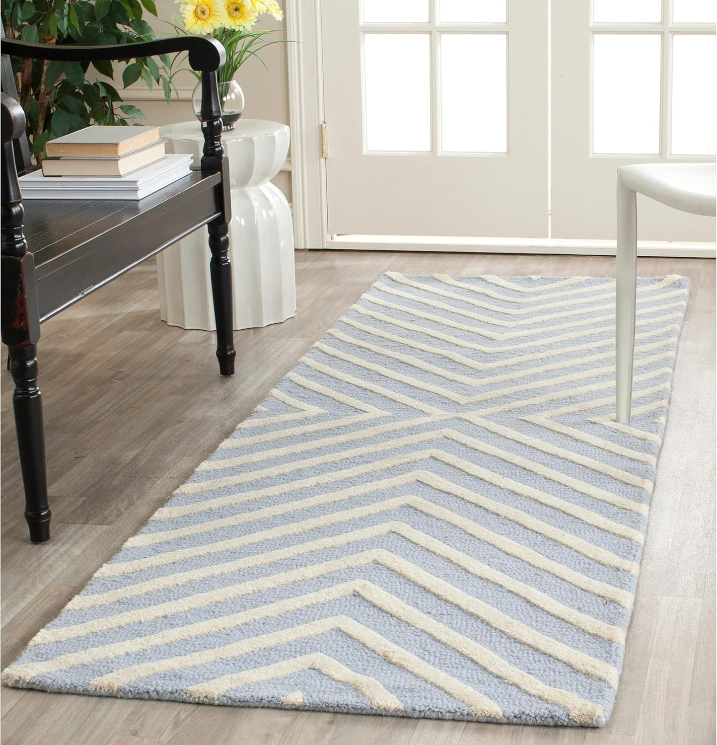 SAFAVIEH Cambridge Lilly Geometric Wool Area Rug, Dark Grey/Ivory, 5' x 8'