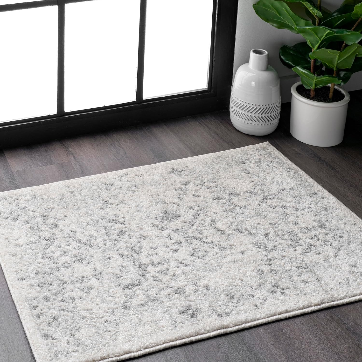 nuLOOM Odell Faded Vintage Ivory 3' x 5' Vintage Area Rug