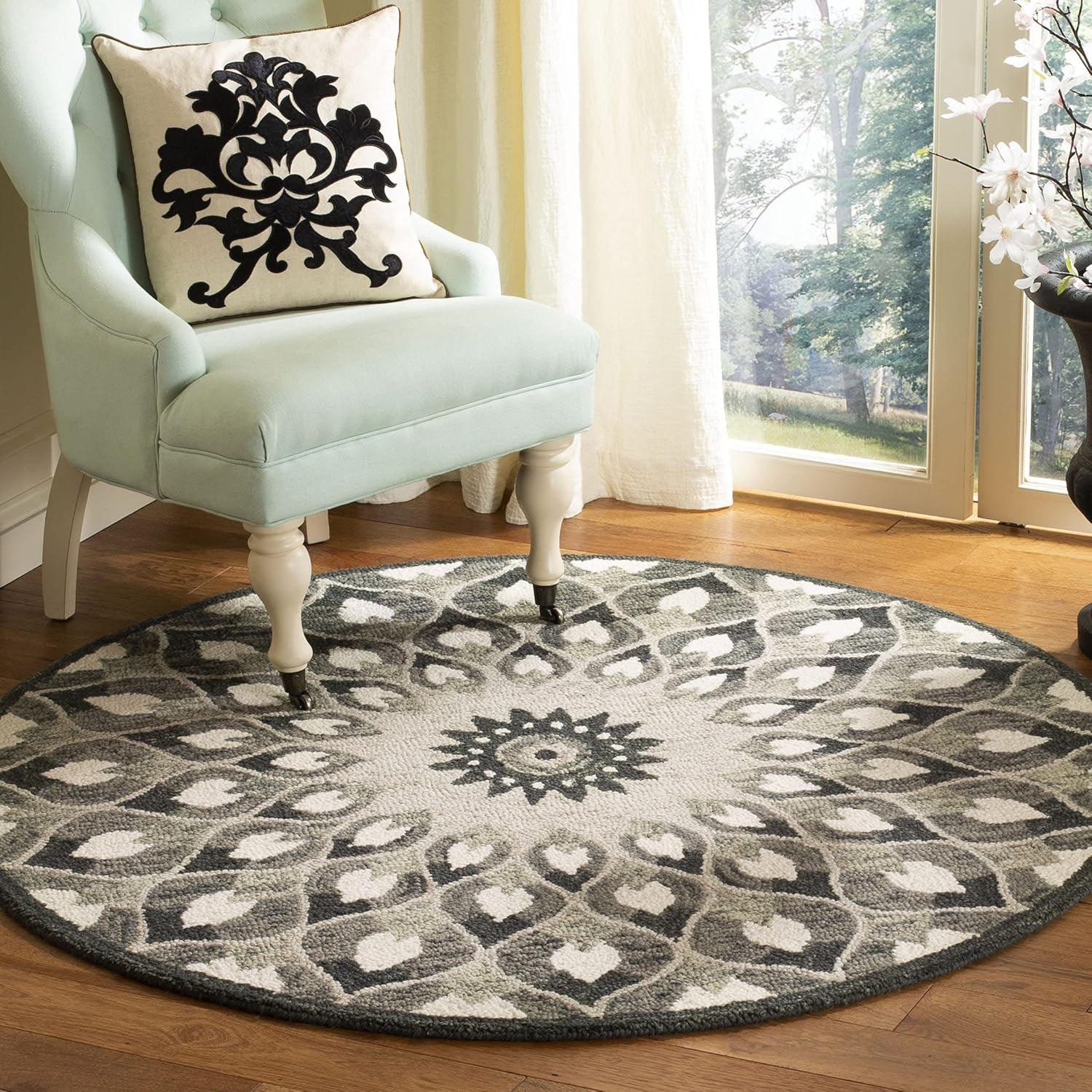 Novelty NOV603 Hand Tufted Area Rug - Charcoal/Ivory - 6' Round - Safavieh.