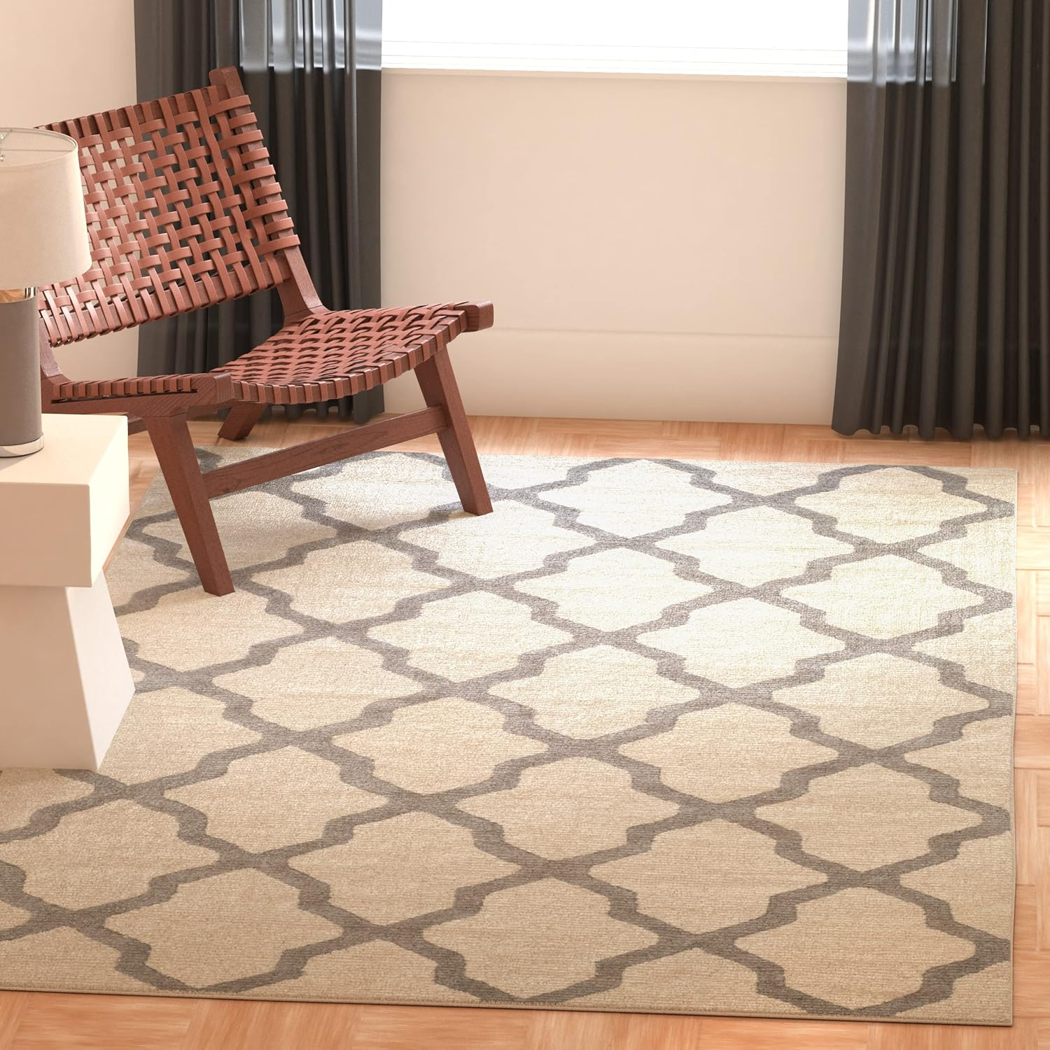 SAFAVIEH Cambridge Liam Geometric Wool Area Rug, Ivory/Silver, 4' x 6'