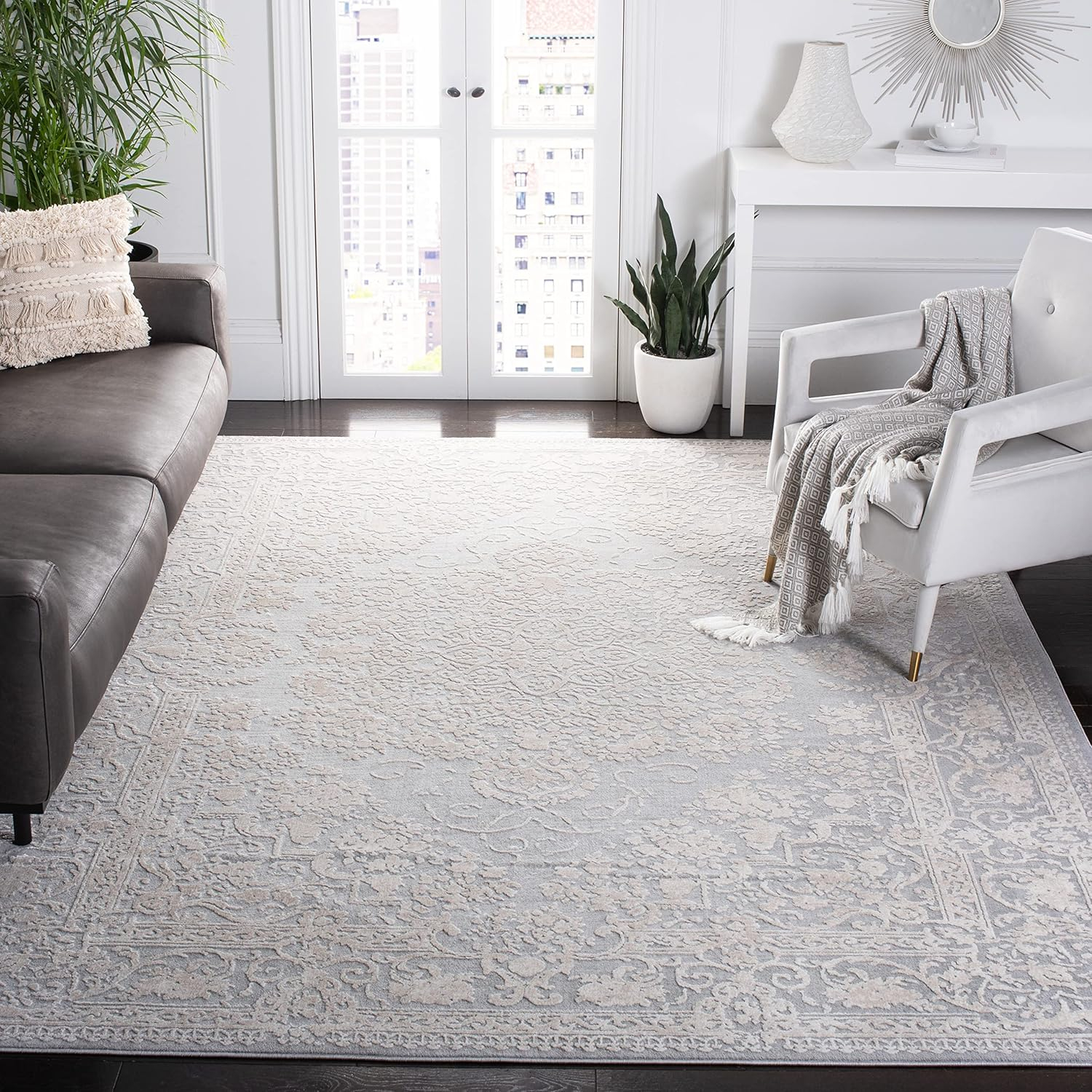 SAFAVIEH Reflection Sophia Traditional Area Rug, Light Grey/Cream, 10' x 14'