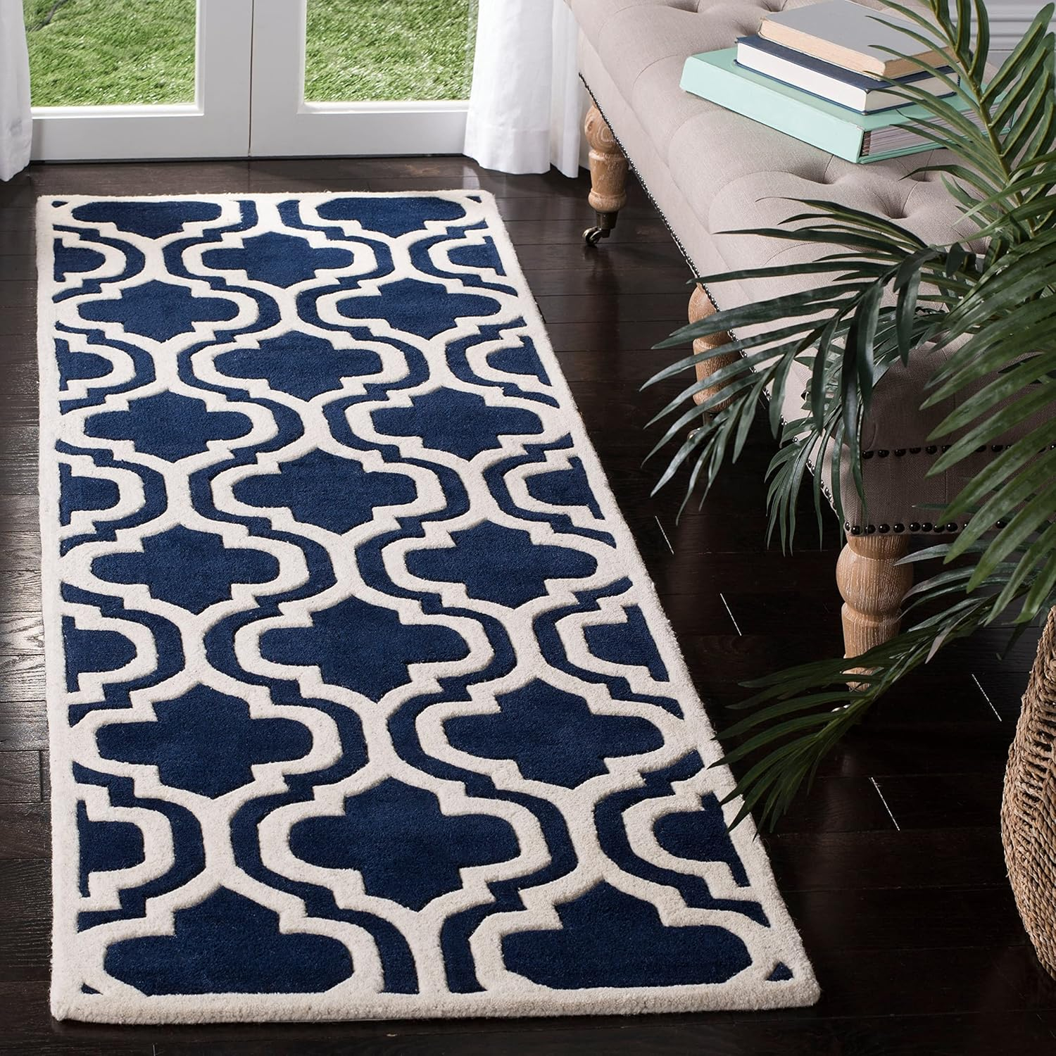 SAFAVIEH Chatham CHT727C Handmade Dark Blue / Ivory Rug