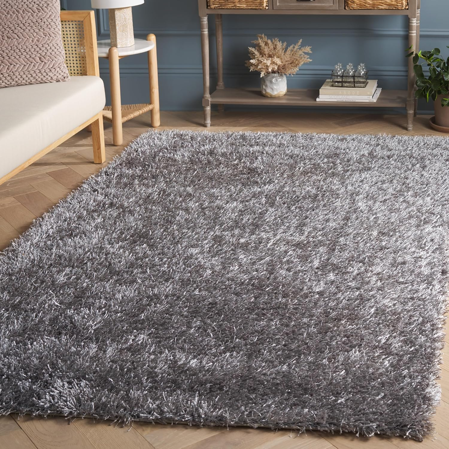 SAFAVIEH New Orleans Darius Solid Polyester Shag Area Rug, Grey, 5' x 8'