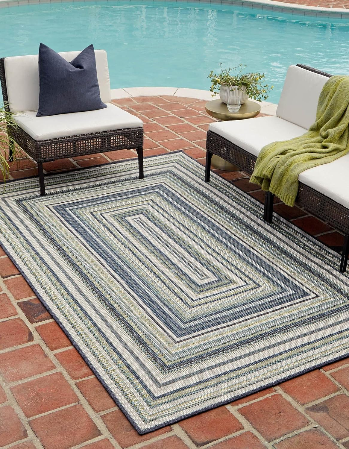 Blue and Ivory Rectangular Synthetic Outdoor Rug, 5' x 8'