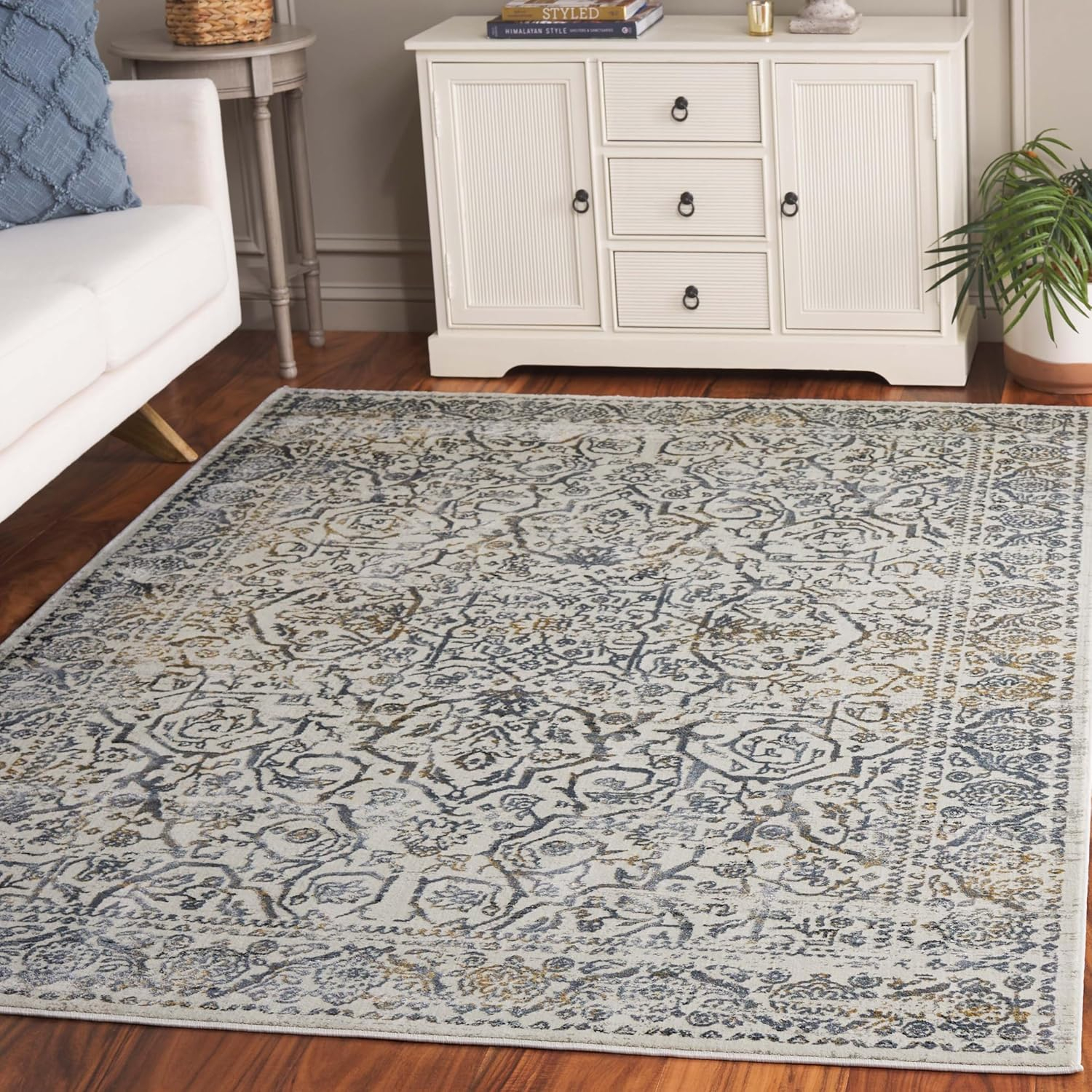 SAFAVIEH Princeton Xavier Floral Bordered Area Rug, Cream/Slate, 5'1" x 7'6"