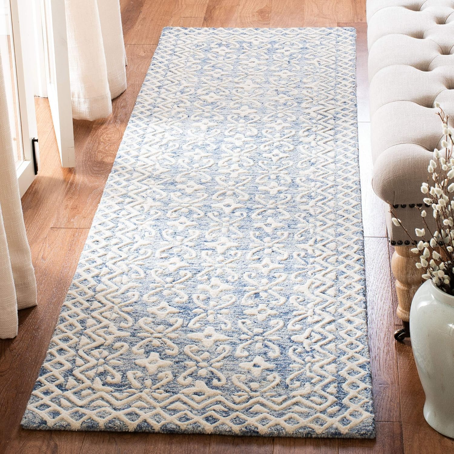 SAFAVIEH Blossom Collection Runner Rug - 2'3" x 10', Grey & Ivory, Handmade Wool, Ideal for High Traffic Areas in Living Room, Bedroom (BLM114F)