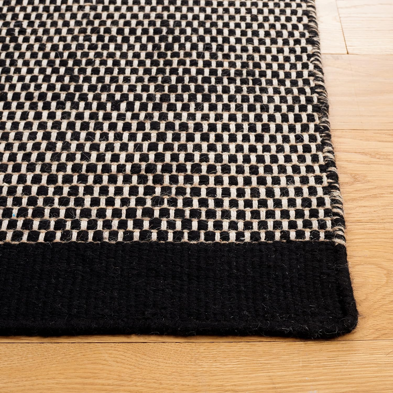 SAFAVIEH Vermont Zarif Distressed Dotted Runner Rug, Black, 2'3" x 8'