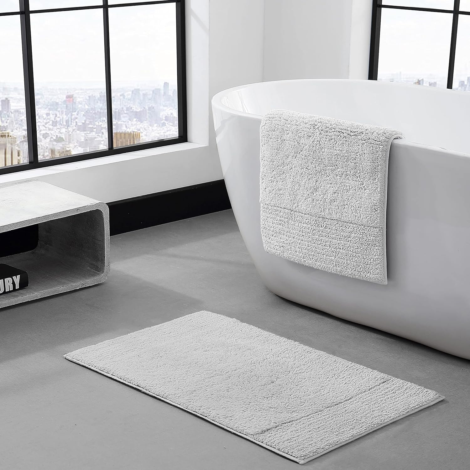 Vera Wang - Bathroom Rug Set, Soft & Absorbent Bathroom Decor, Reversible Modern Design (Sculpted Pleat Grey, 2 Piece)
