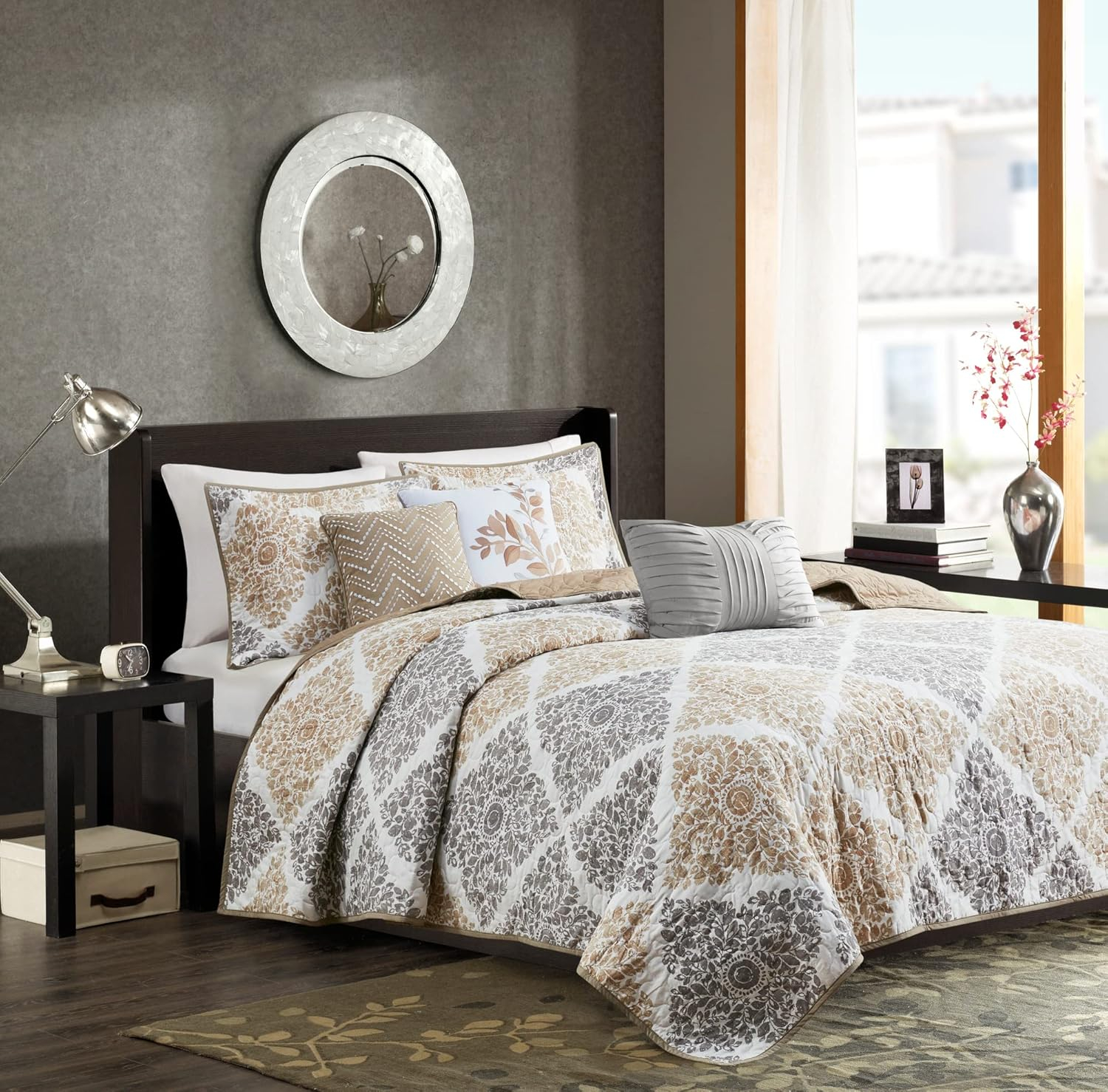 Madison Park Claire Quilt Modern Design - All Season, Breathable Coverlet Lightweight Bedding Set, Matching Shams, Decorative Pillow, King/Cal King (104 in x 92 in), Diamond Neutral 6 Piece