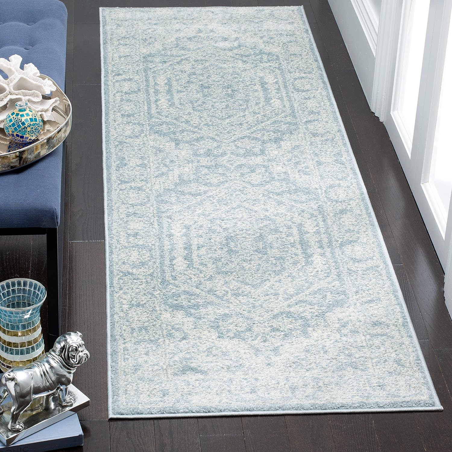 SAFAVIEH Adirondack Xavier Oriental Runner Rug, Ivory/Beige, 2'6" x 14'