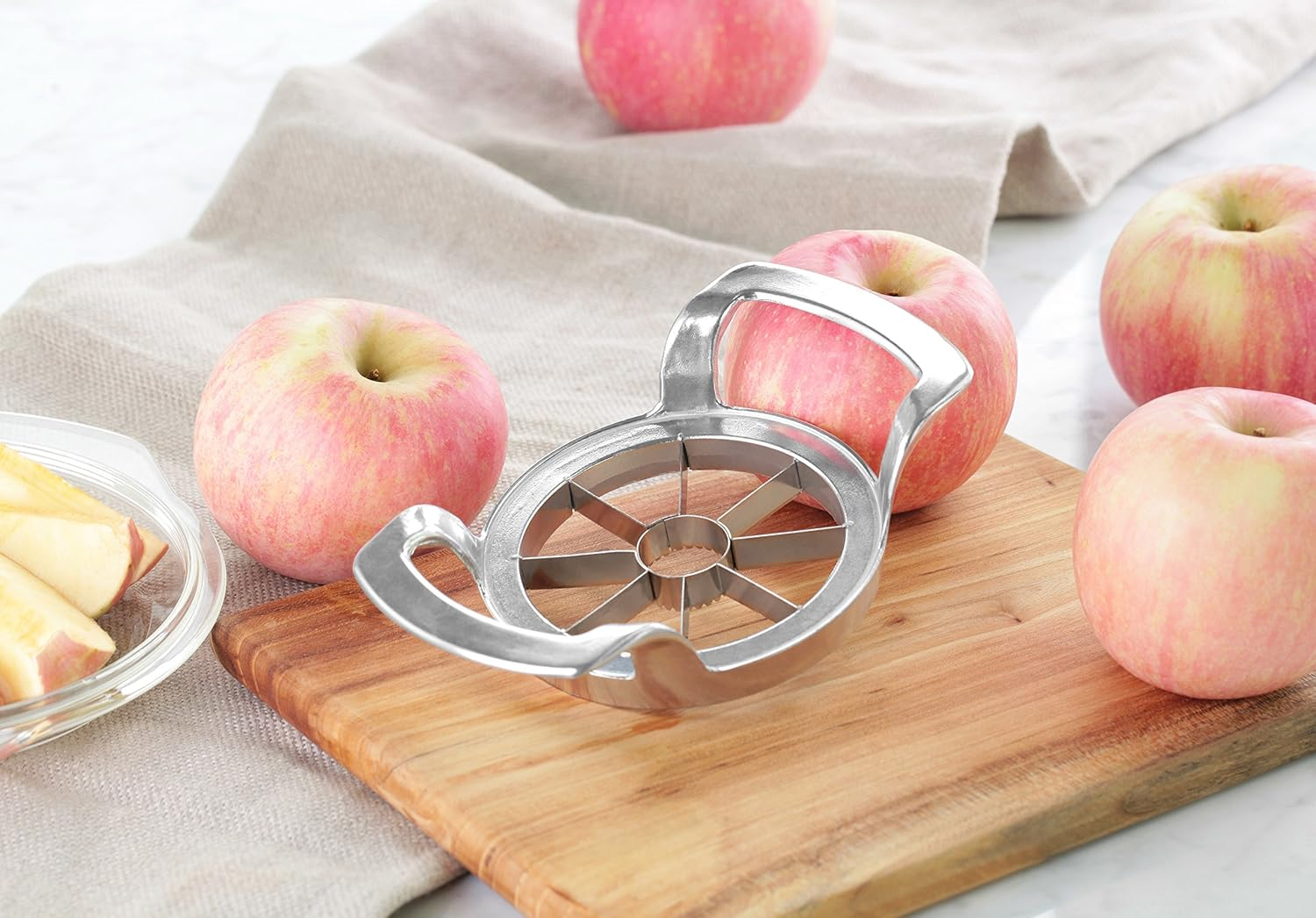 New Star Foodservice Heavy Duty Commercial Apple Corer and Divider, Silver, Powder Coating