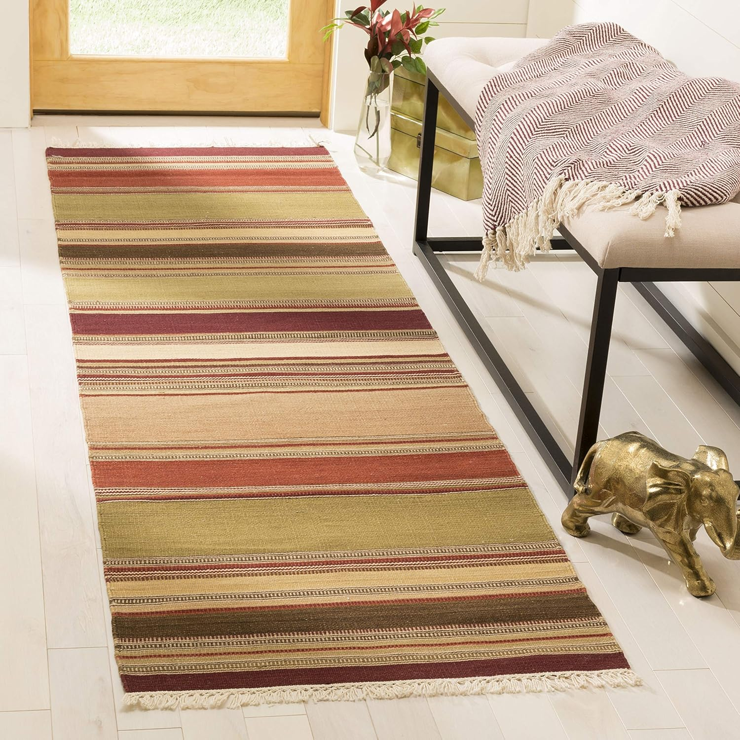 SAFAVIEH Striped Kilim STK313A Handwoven Red Rug