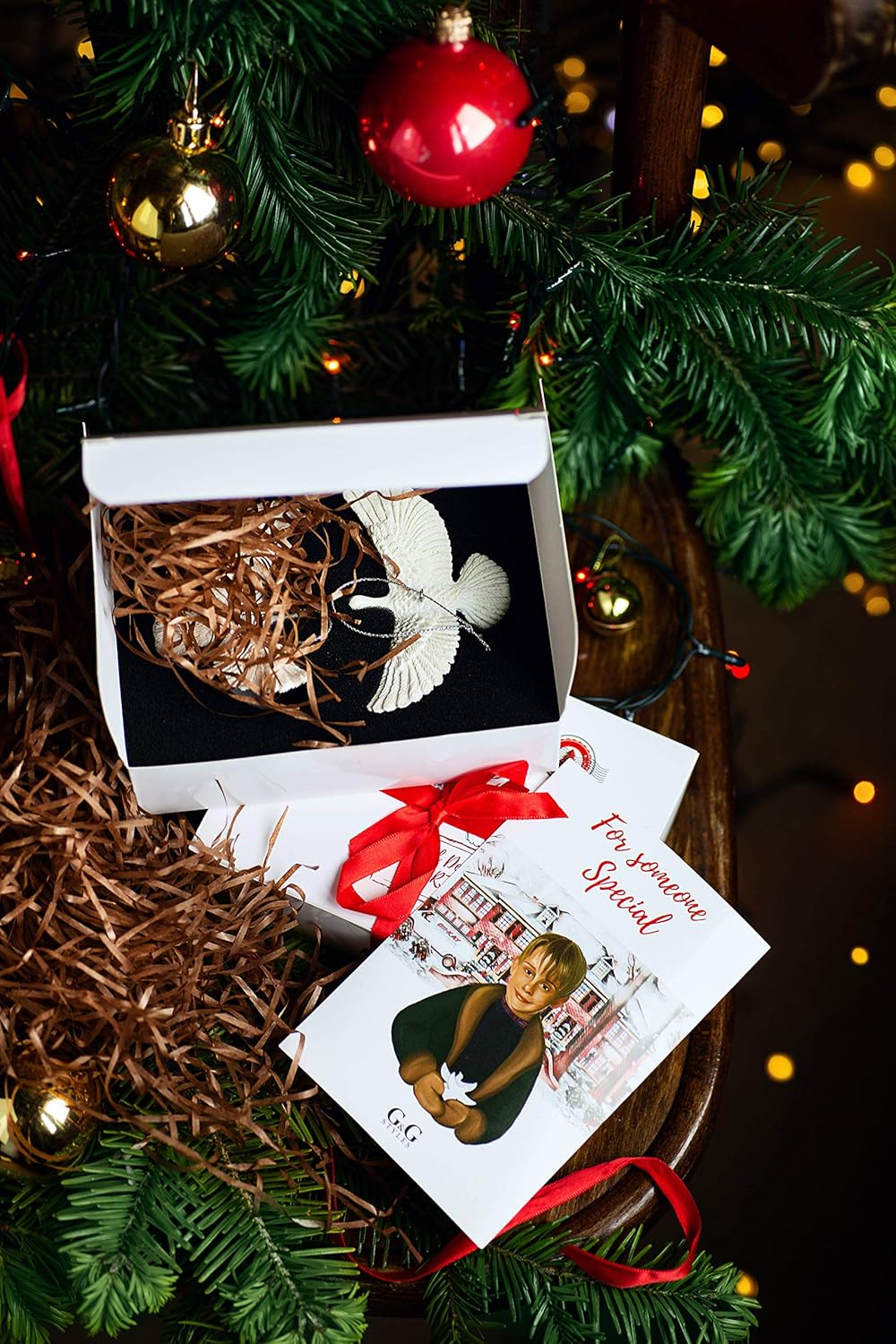 G&G Style Friendship Doves - Home Alone 2 Resin Christmas Ornament Set of Two Doves - Best Gift for Someone Special - Small