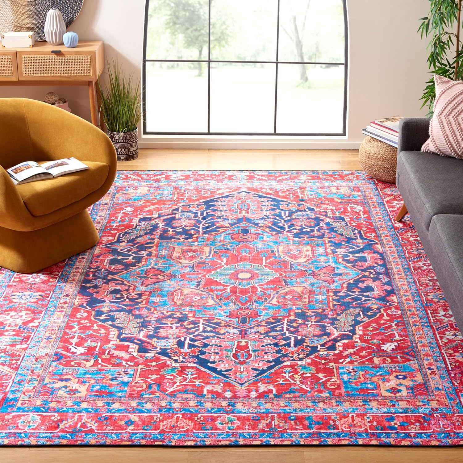SAFAVIEH Tucson Lennart Traditional Machine Washable Area Rug, 9' x 12', Navy/Red