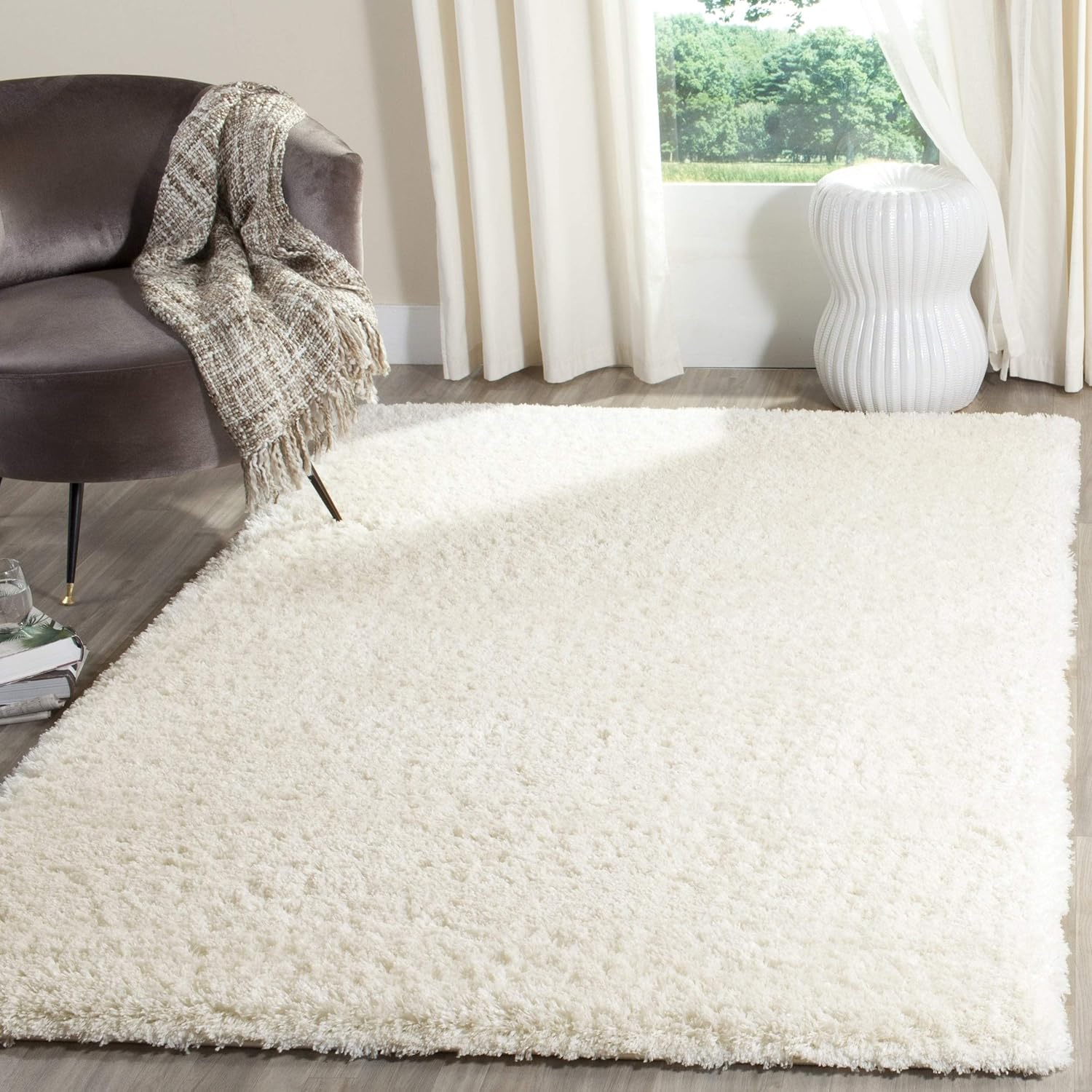 SAFAVIEH Indie Shag Collection Accent Rug - 3' x 5', Creme, Solid Design, Non-Shedding & Easy Care, 2-inch Thick Ideal for High Traffic Areas in Entryway, Living Room, Bedroom (SGI320A)