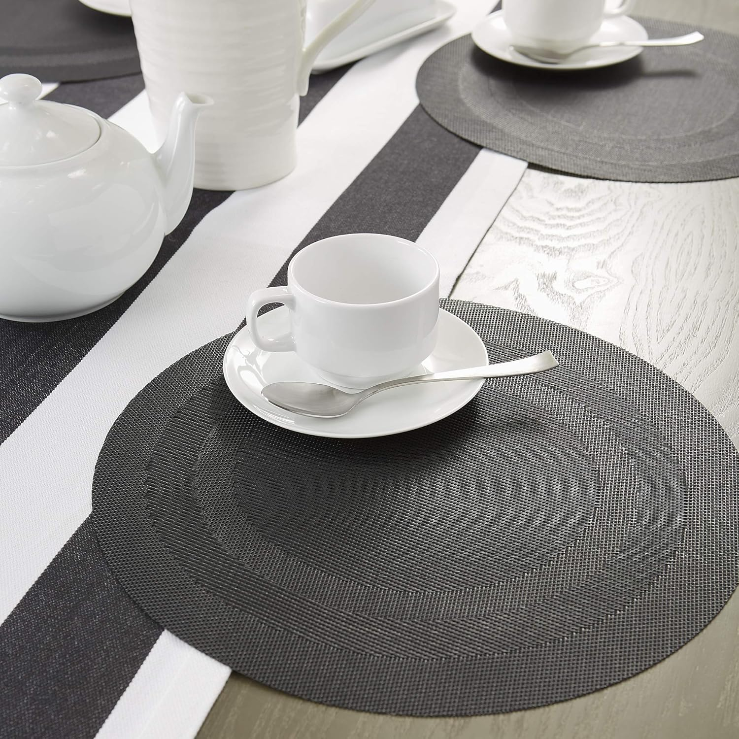 DII PVC Tabletop Collection Woven Indoor/Outdoor, Round Placemat Set, 13.75", Black, 6 Piece