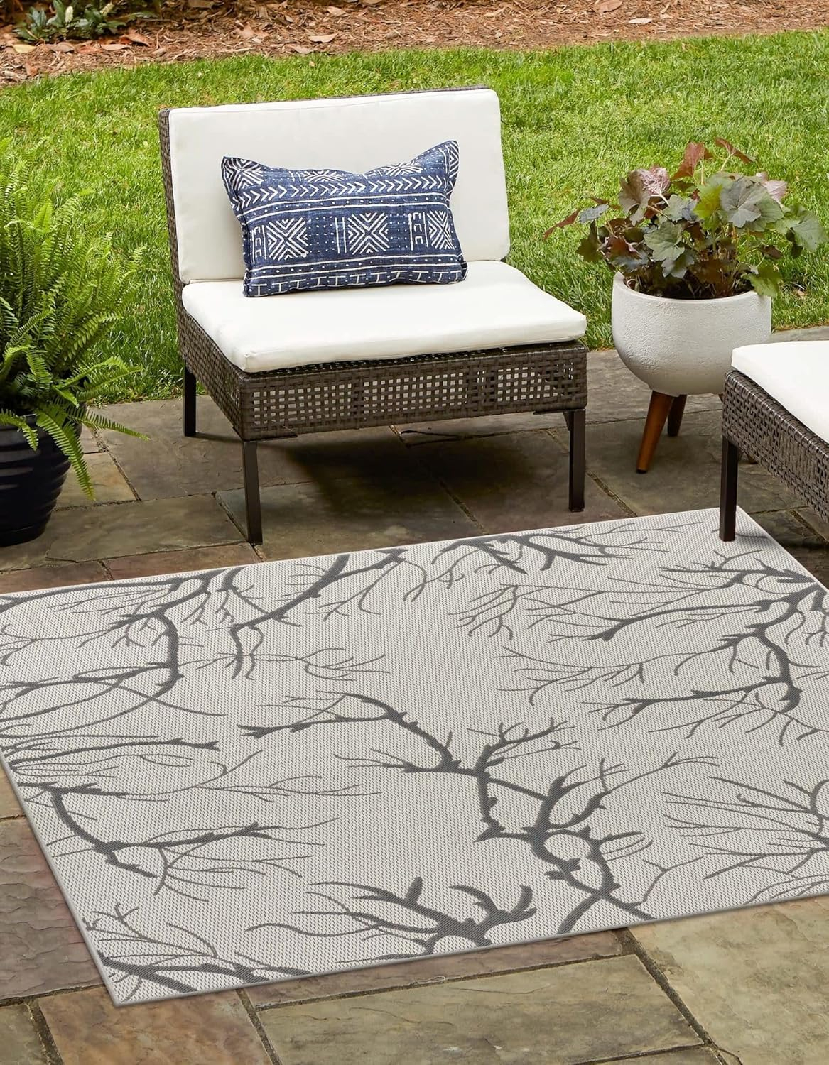 Unique Loom Branch Outdoor Botanical Rug , 6' 1" x 6' 1" ,Light Gray
