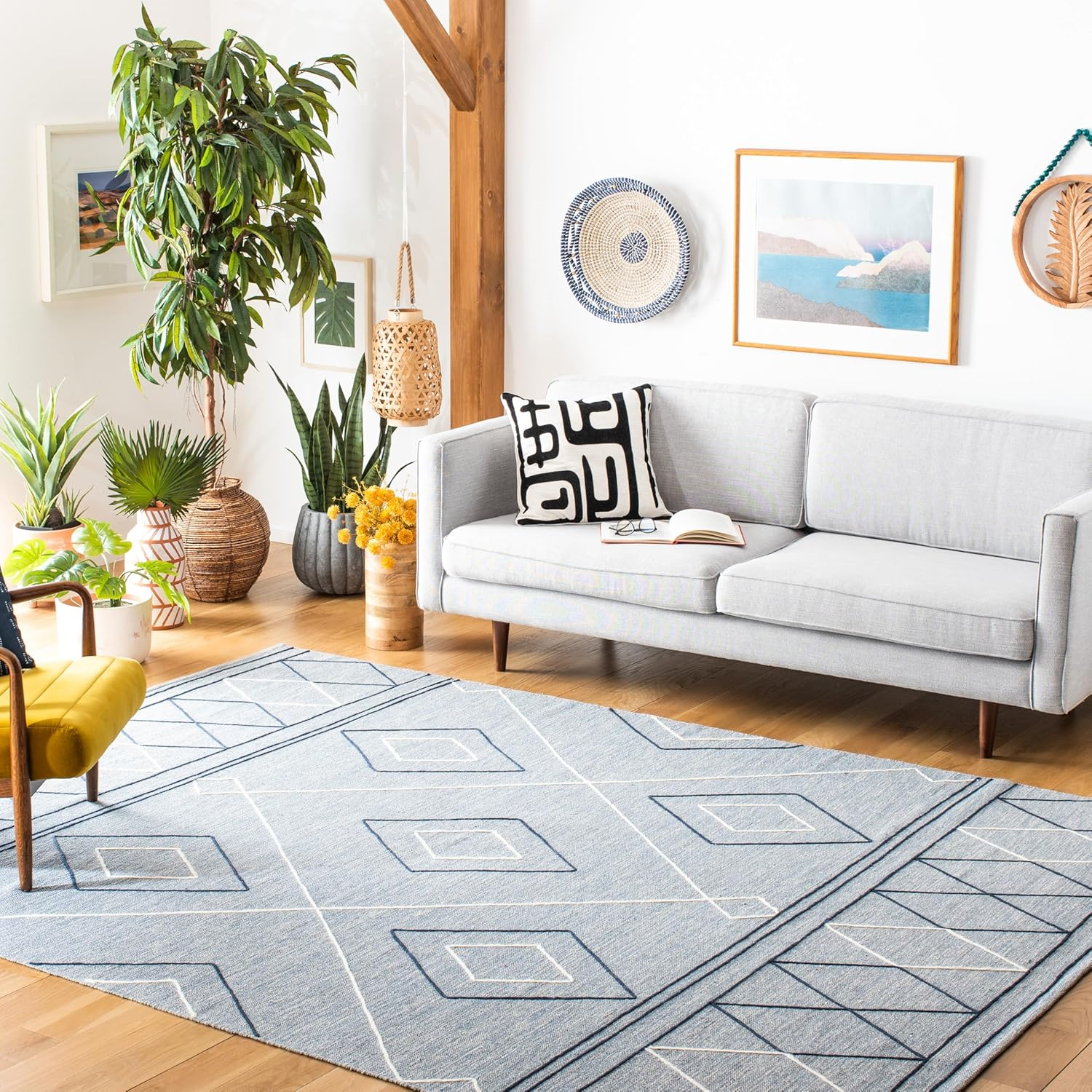 SAFAVIEH Striped Kilim Bronagh Geometric Area Rug, Light Blue/Ivory, 9' x 12'