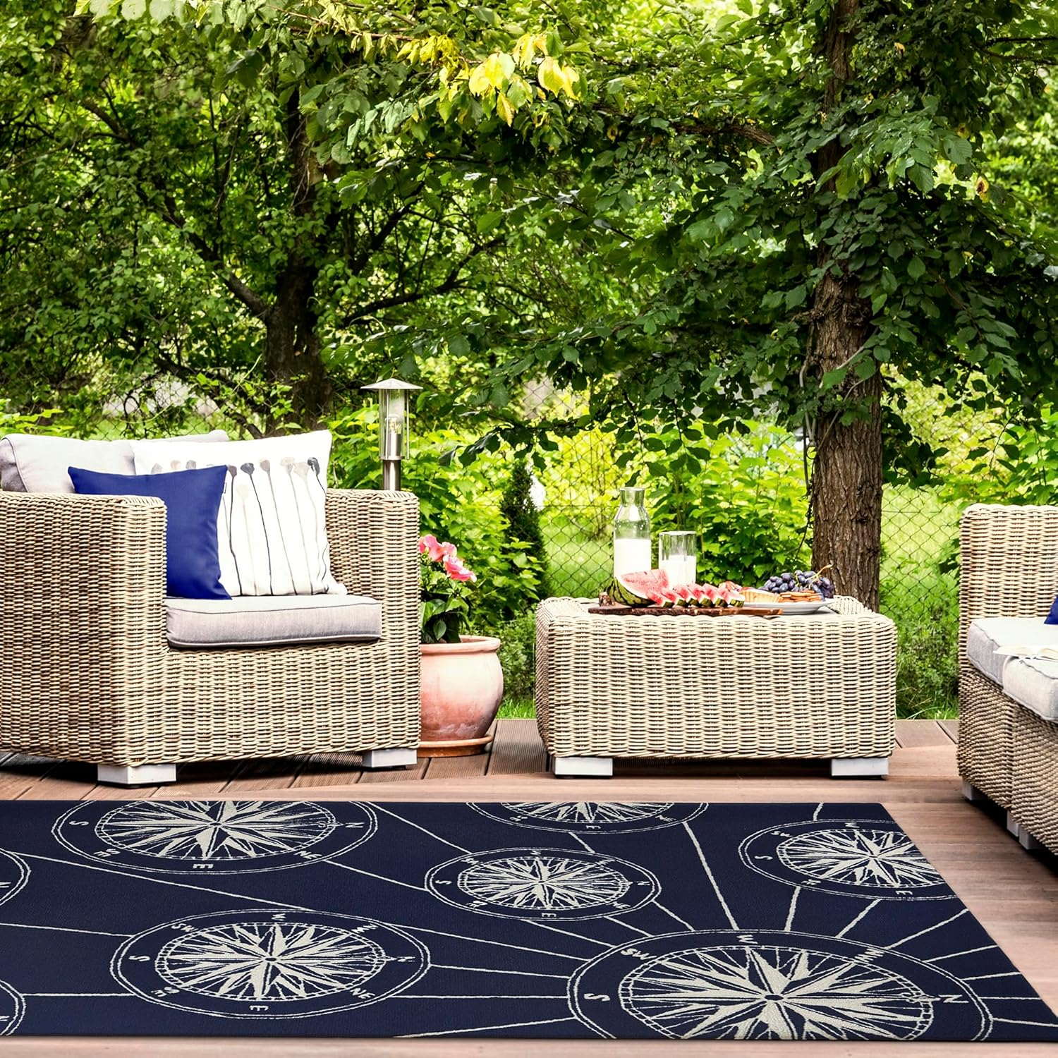 Navy Hand-Tufted Synthetic Rectangular 5' x 7' Outdoor Rug