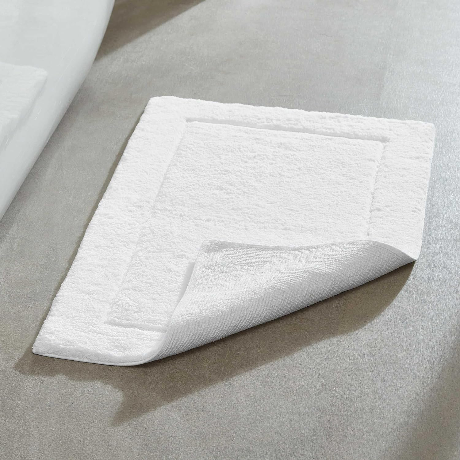 Calvin Klein - Bath Rug Set, Soft & Absorbent Cotton Bath Mats, Modern Bathroom Essentials (Essence White, 2-Piece)