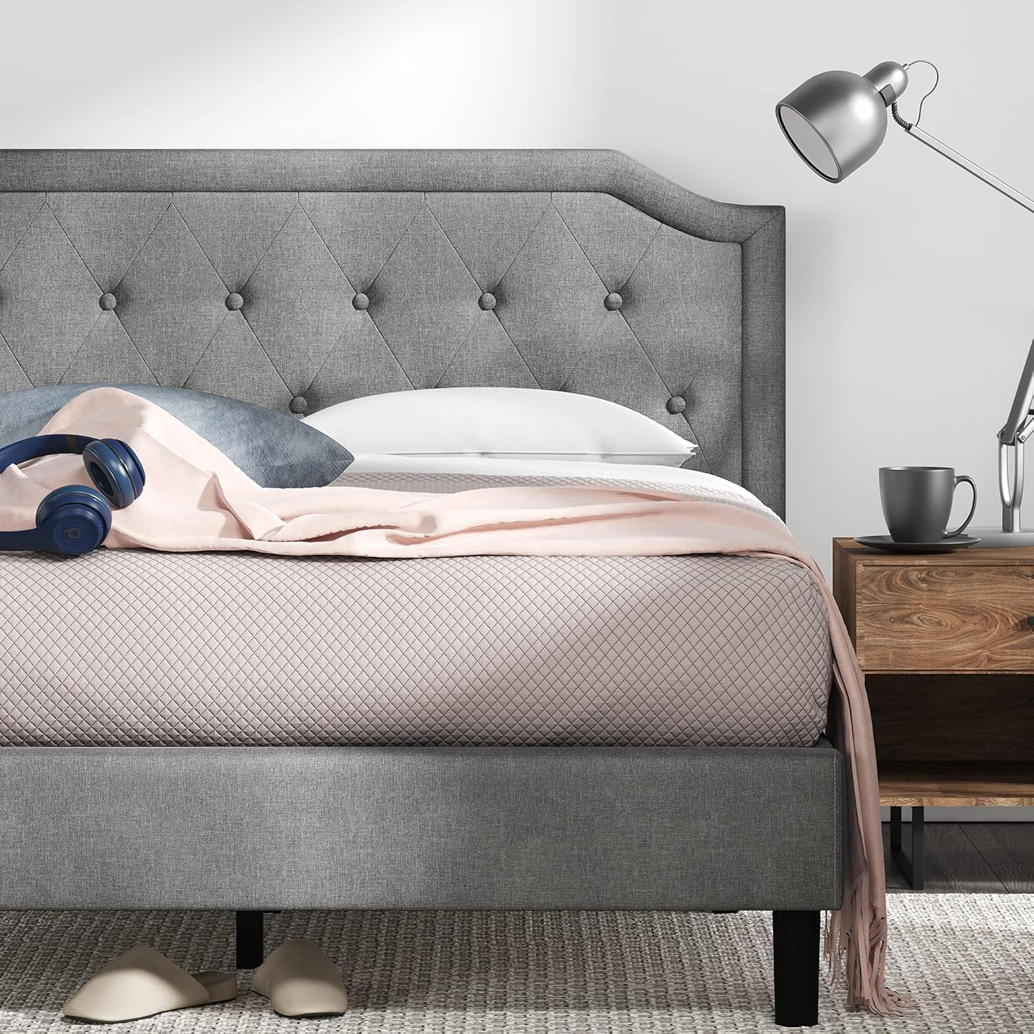 Queen-Sized Scalloped Edge Upholstered Platform Bed with Tufted Headboard