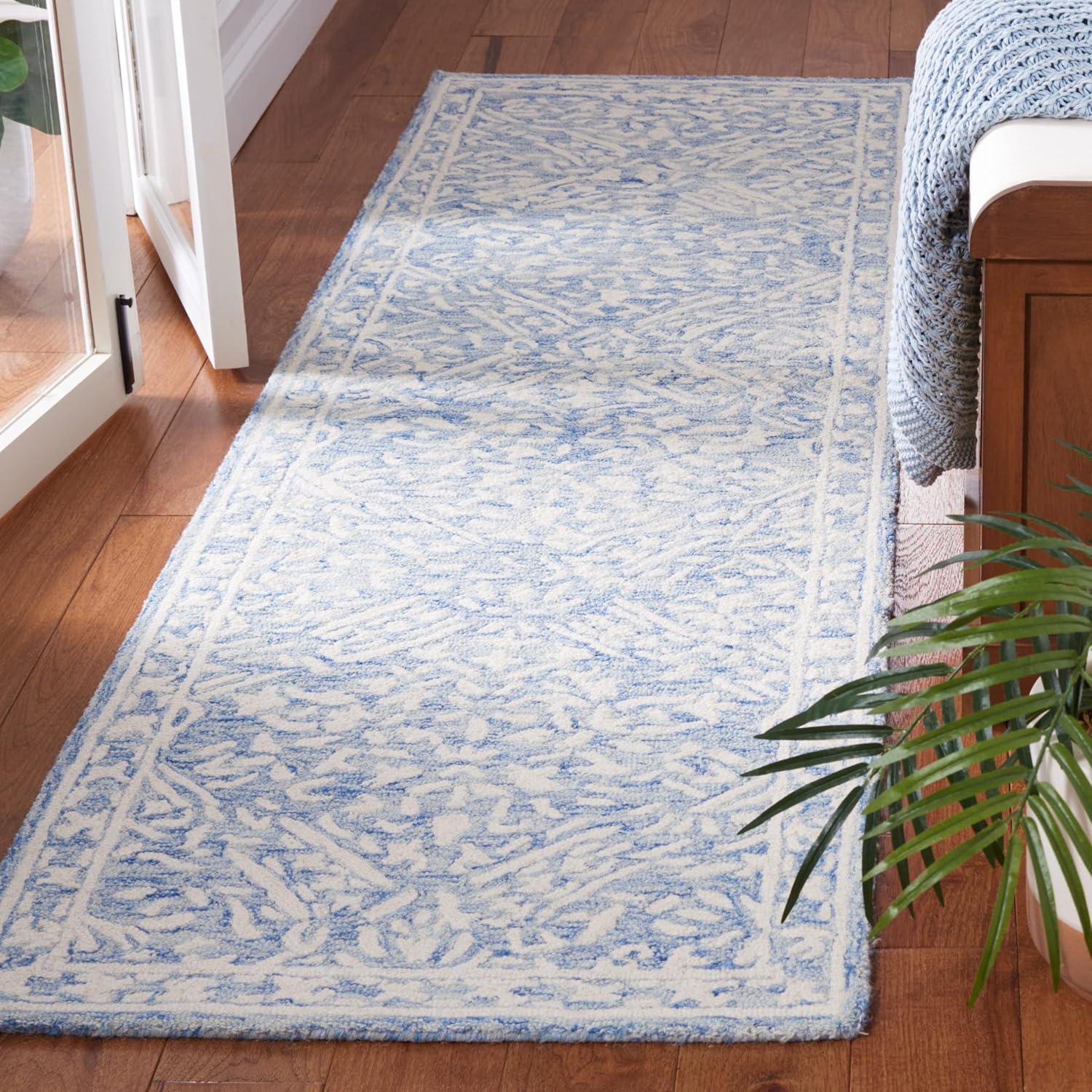 SAFAVIEH Micro-Loop Carmella Oriental Wool Area Rug, Blue/Ivory, 10' x 14'