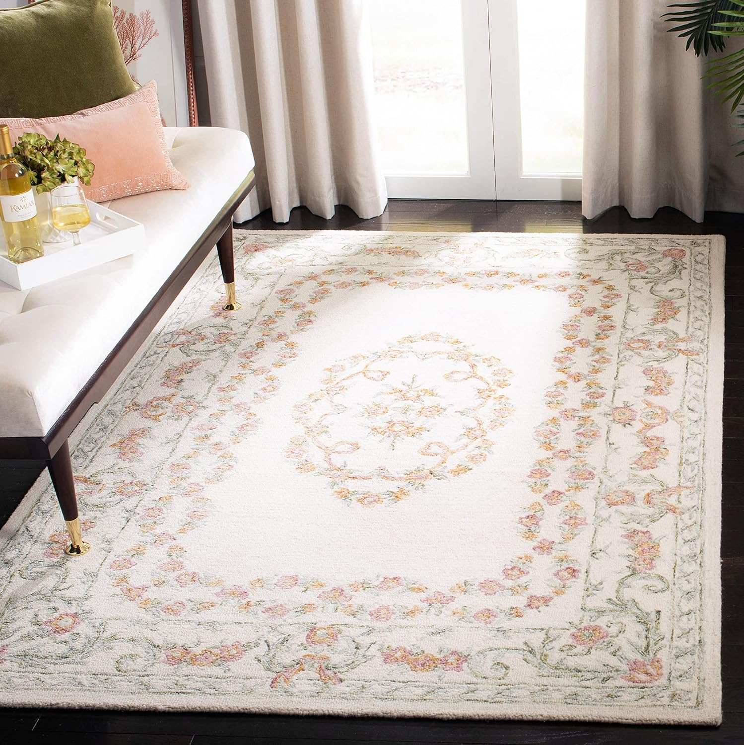 SAFAVIEH AUB102A Aubusson Ivory / Pink