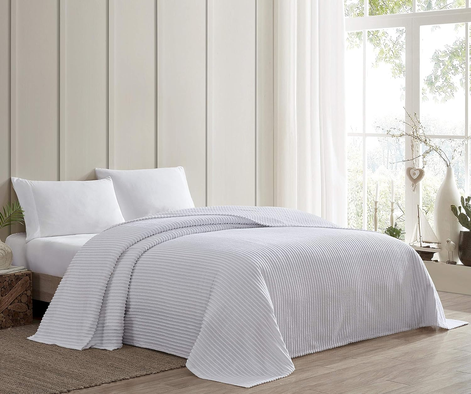 Channel Chenille Bedspread White Full