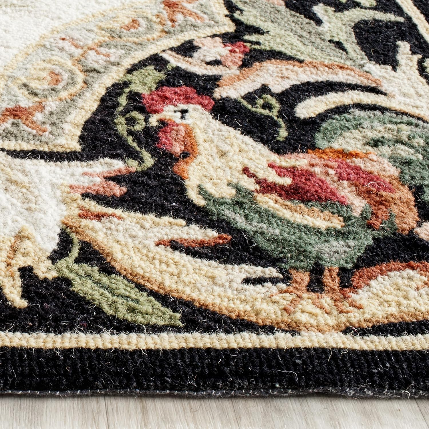 SAFAVIEH Chelsea Elinor Rooster Novelty Wool Area Rug, Ivory/Black, 2'6" x 5' Semicircle